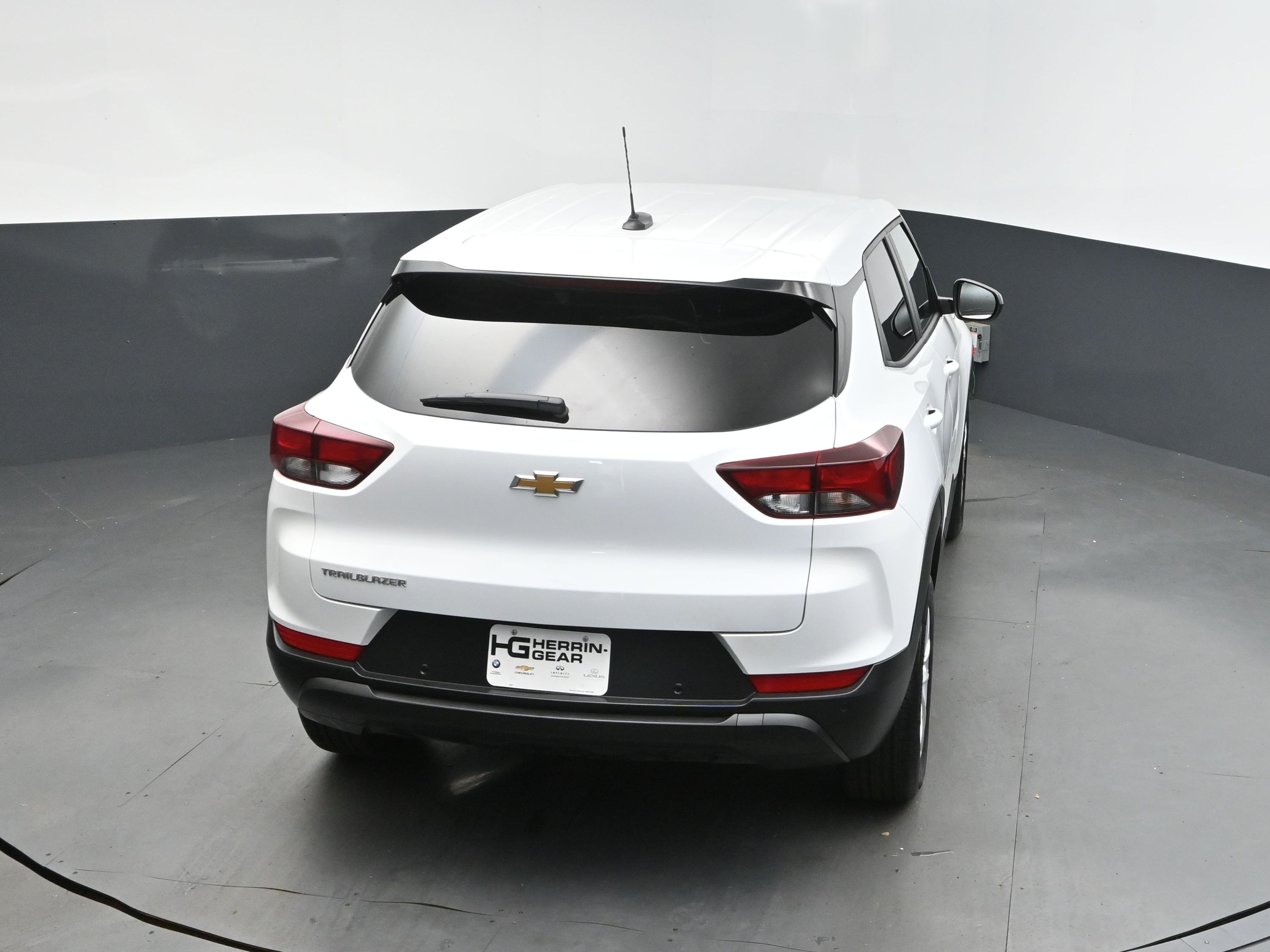 2025 Summit White Chevrolet Trailblazer LS FWD SUV