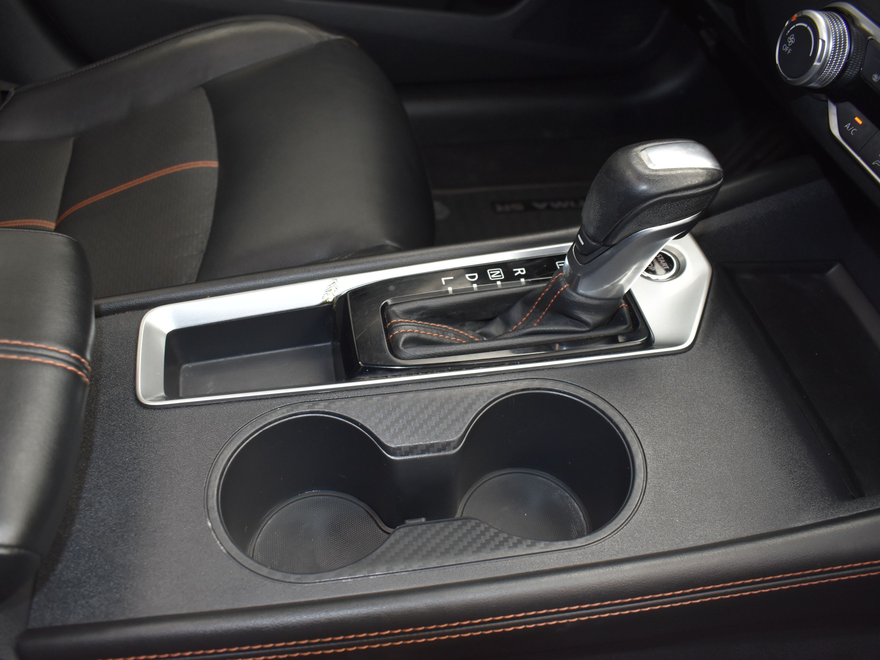 2022 Super Black Nissan Altima 2.0 SR FWD Sedan