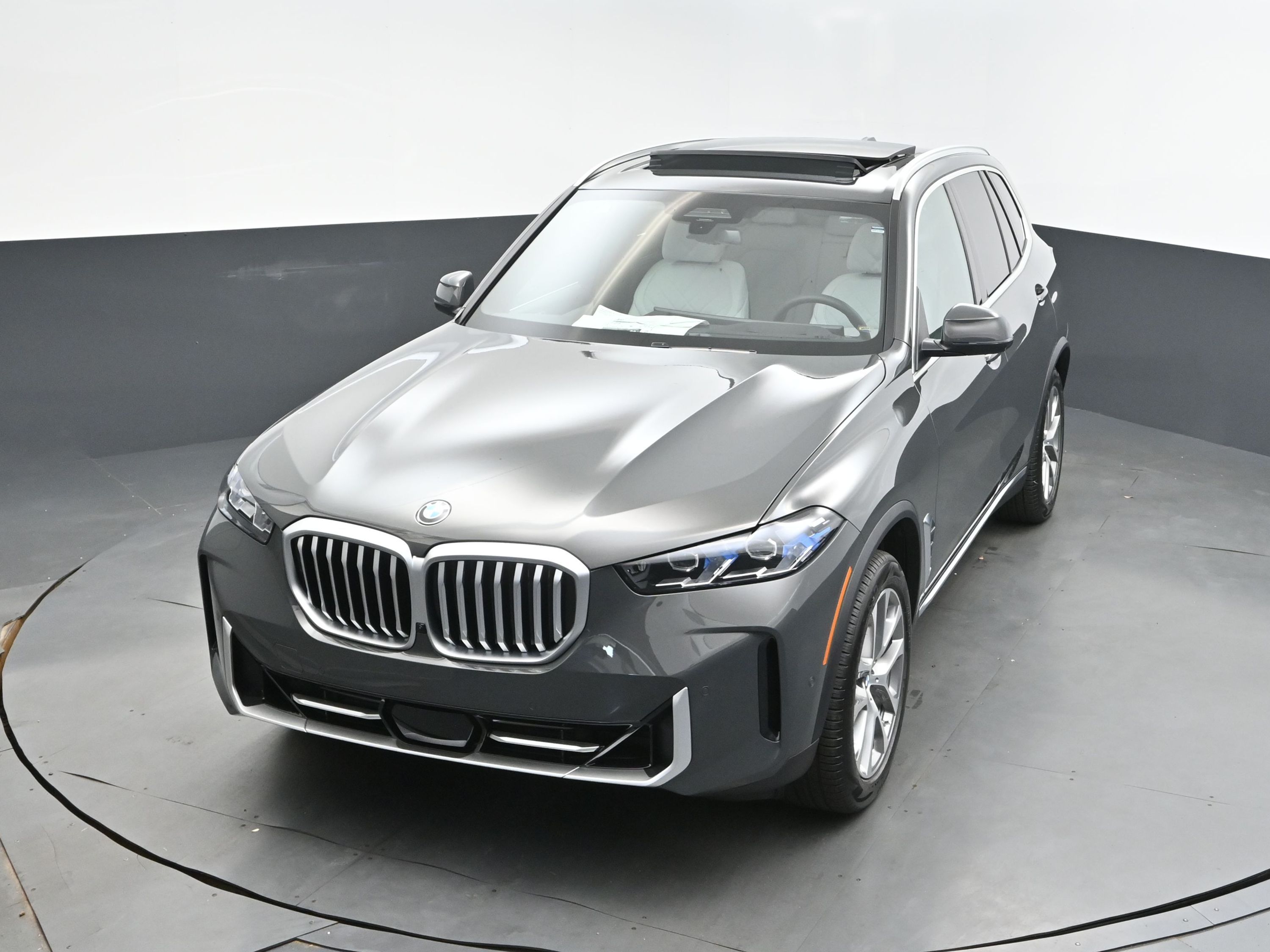 2026 Dravit Gray Metallic BMW X5 sDrive40i RWD SUV