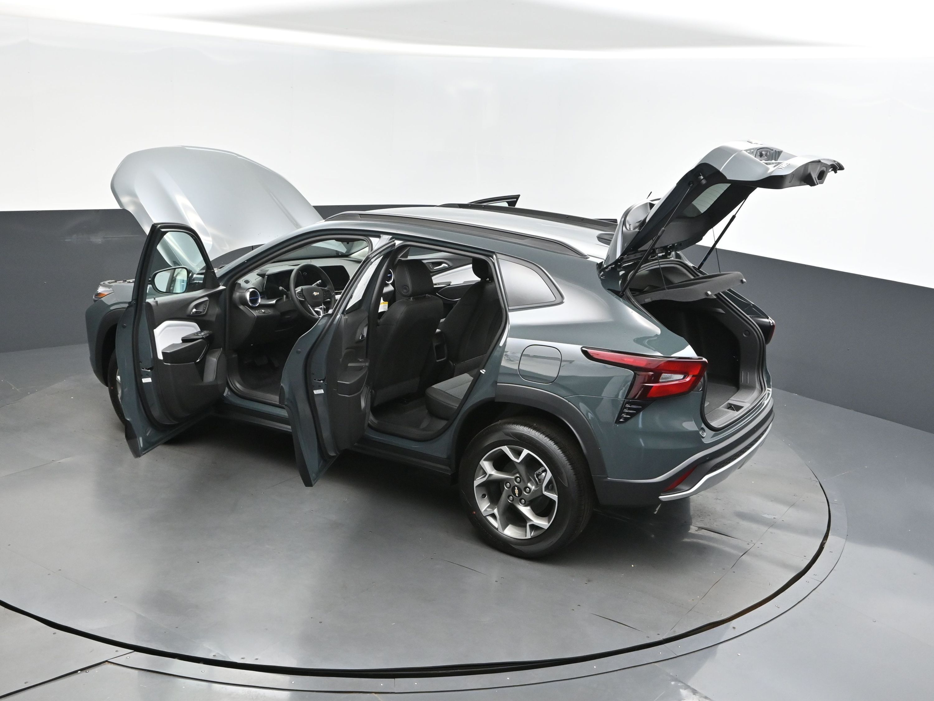 2025 Cypress Gray Chevrolet Trax LT FWD SUV