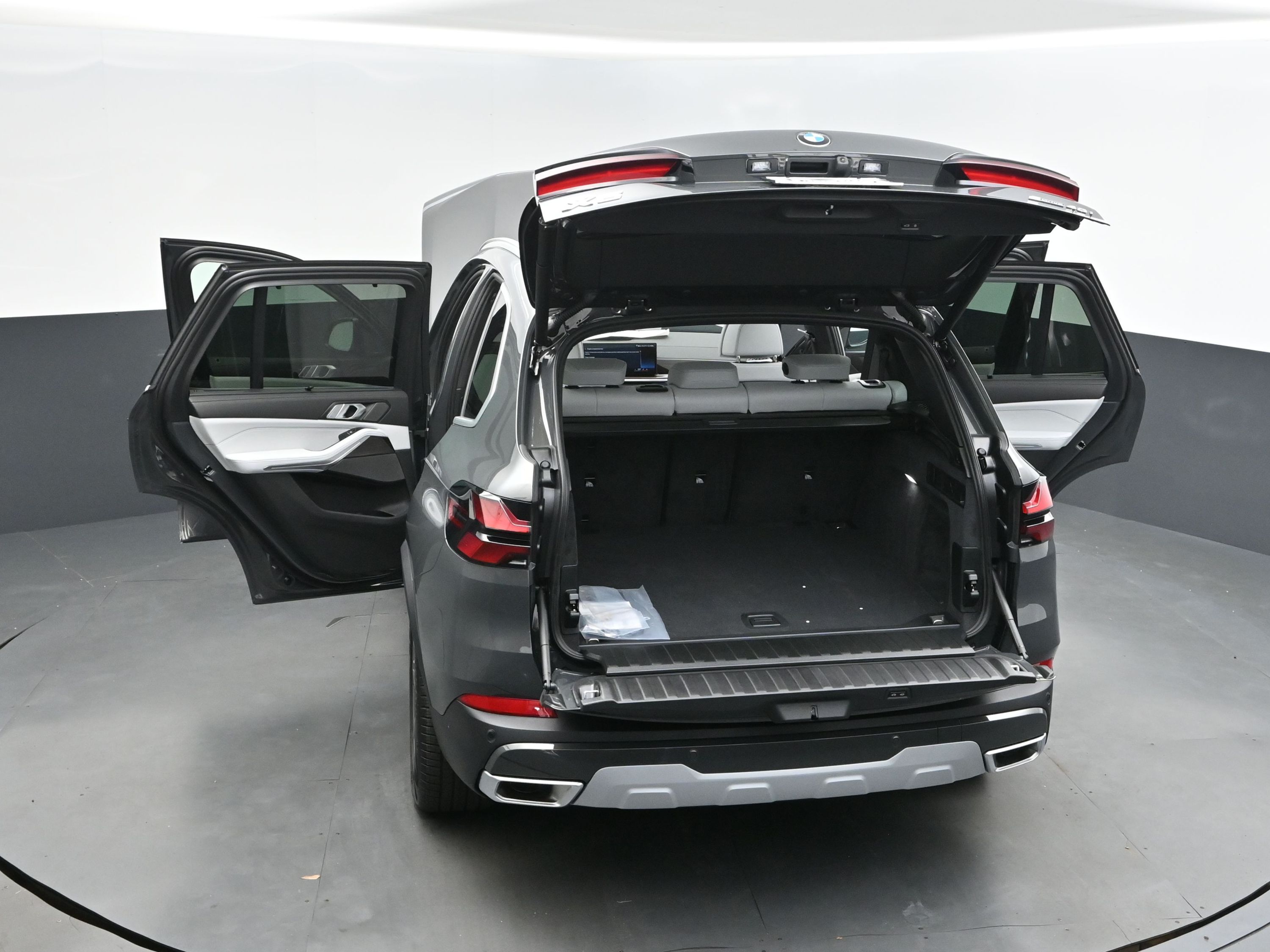 2026 Dravit Gray Metallic BMW X5 sDrive40i RWD SUV