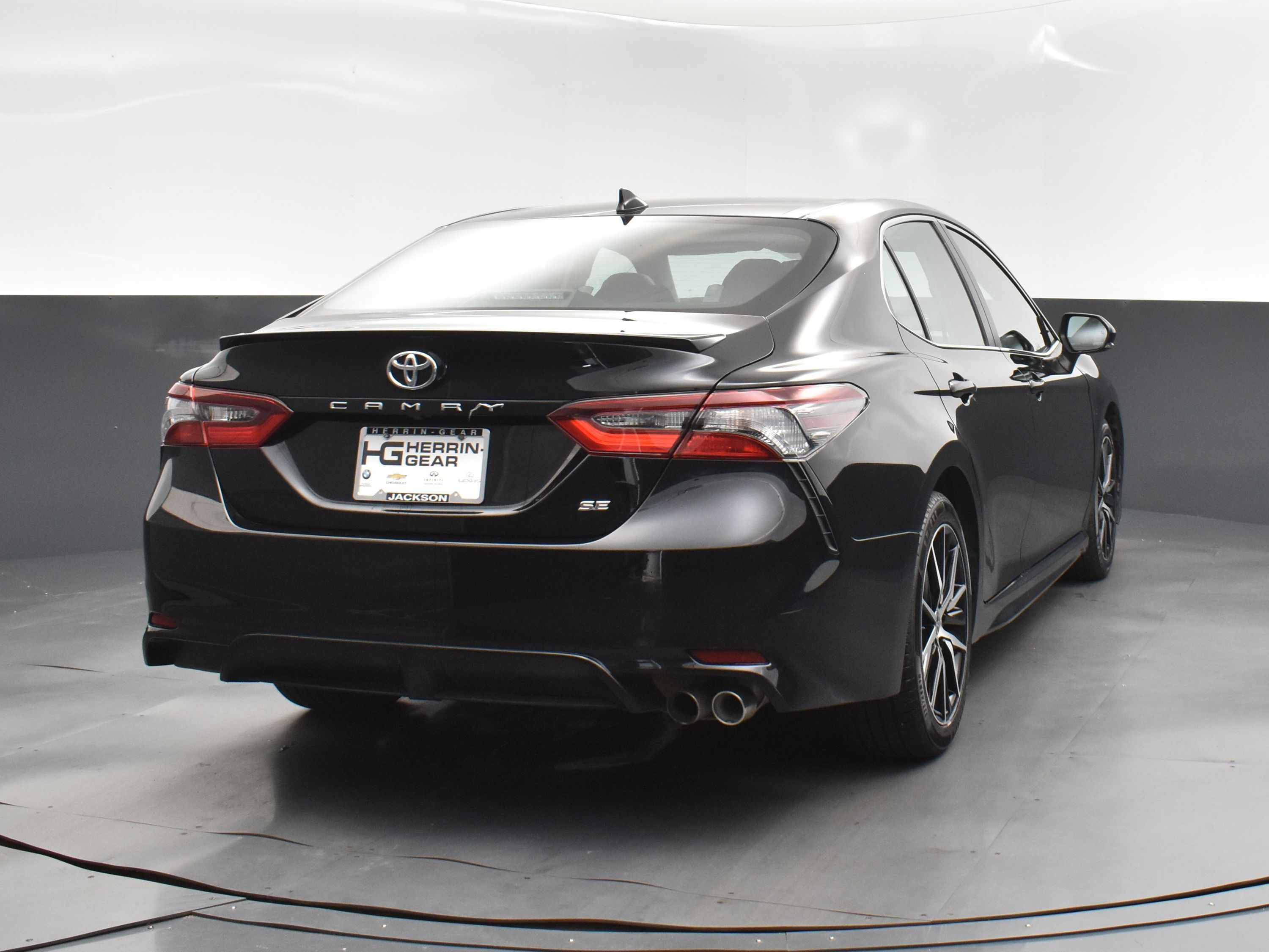 2023 Midnight Black Metallic Toyota Camry SE FWD Sedan