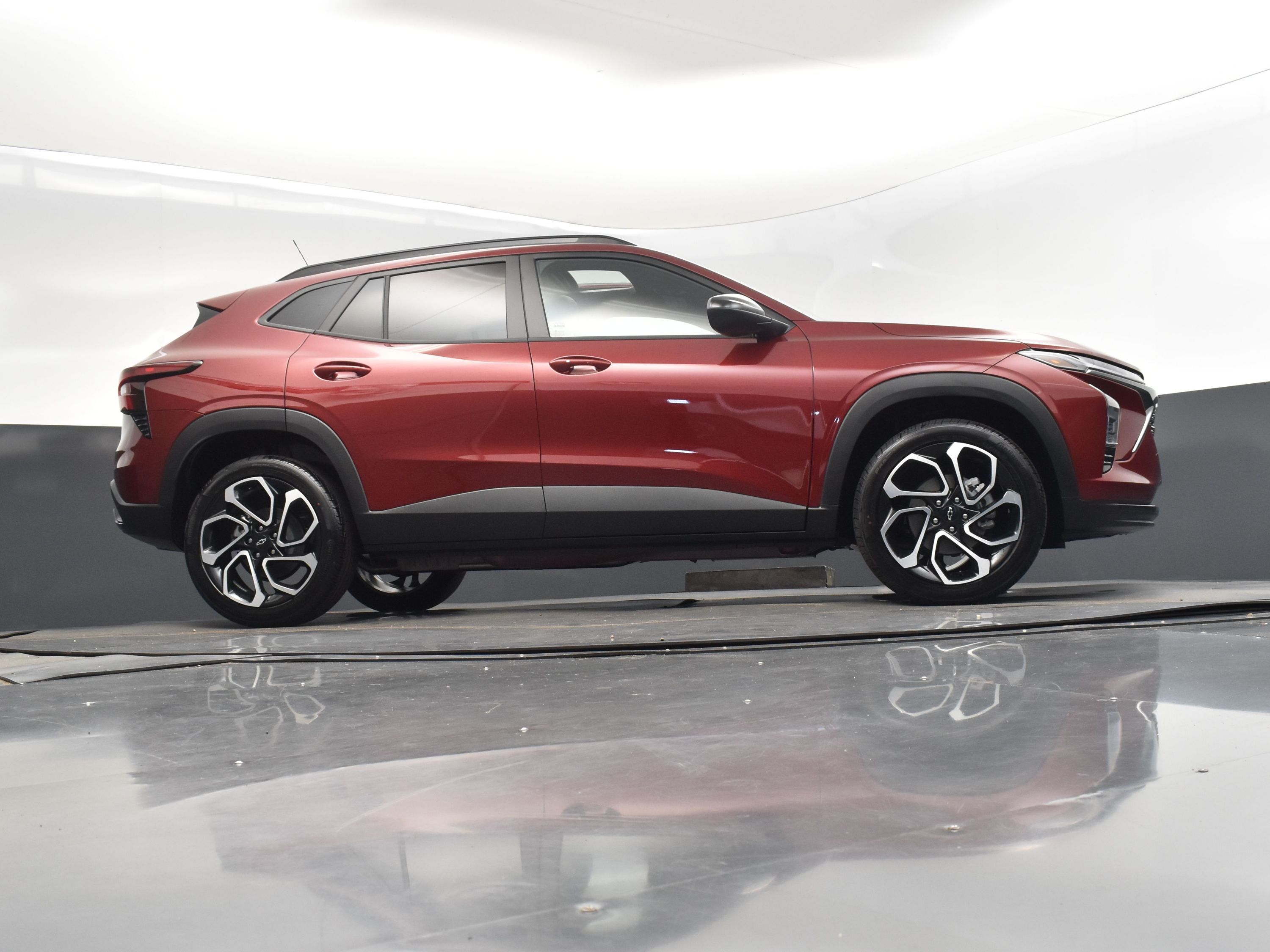 2025 Crimson Metallic Chevrolet Trax 2RS FWD SUV