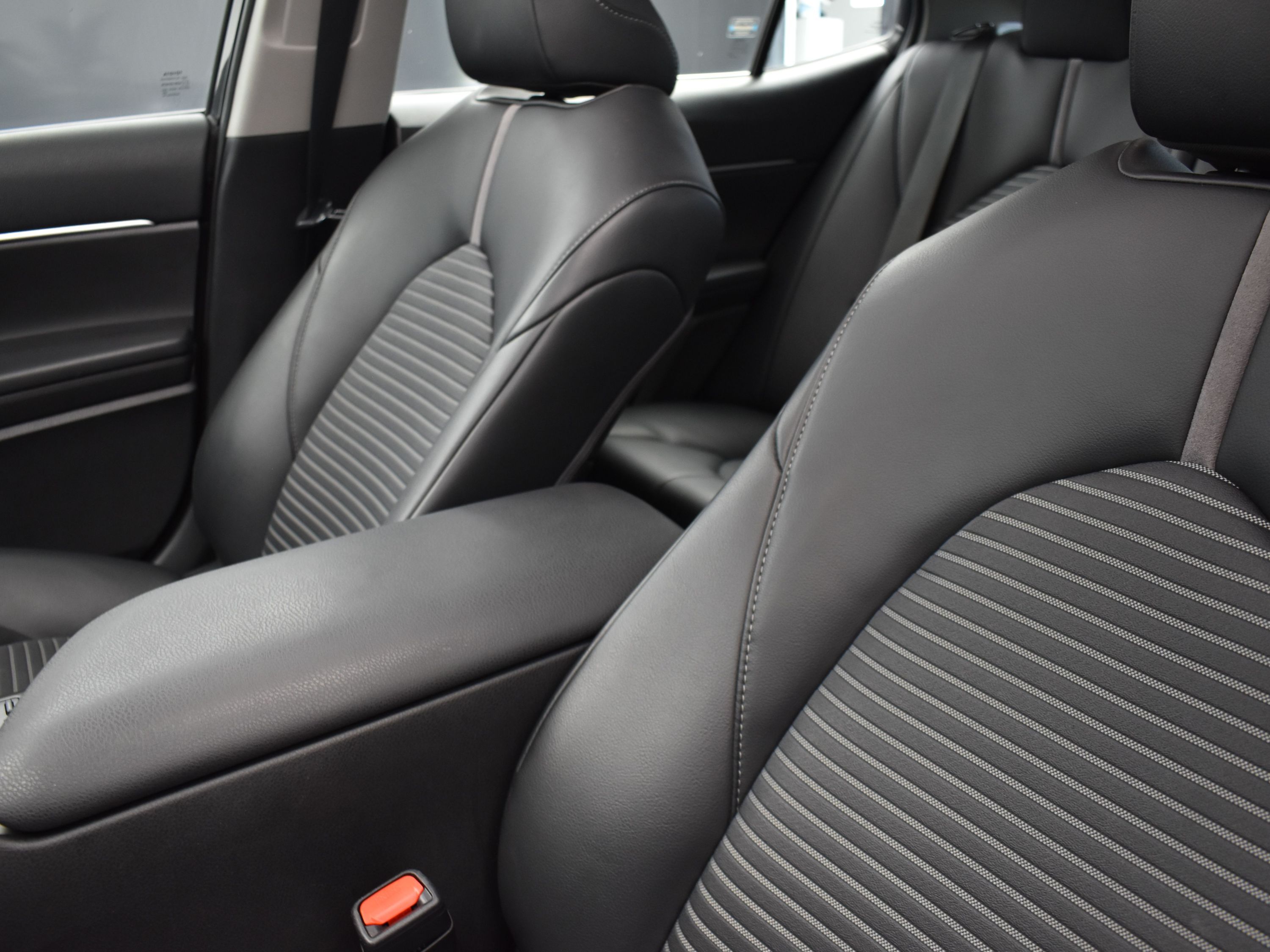 2023 Midnight Black Metallic Toyota Camry SE FWD Sedan