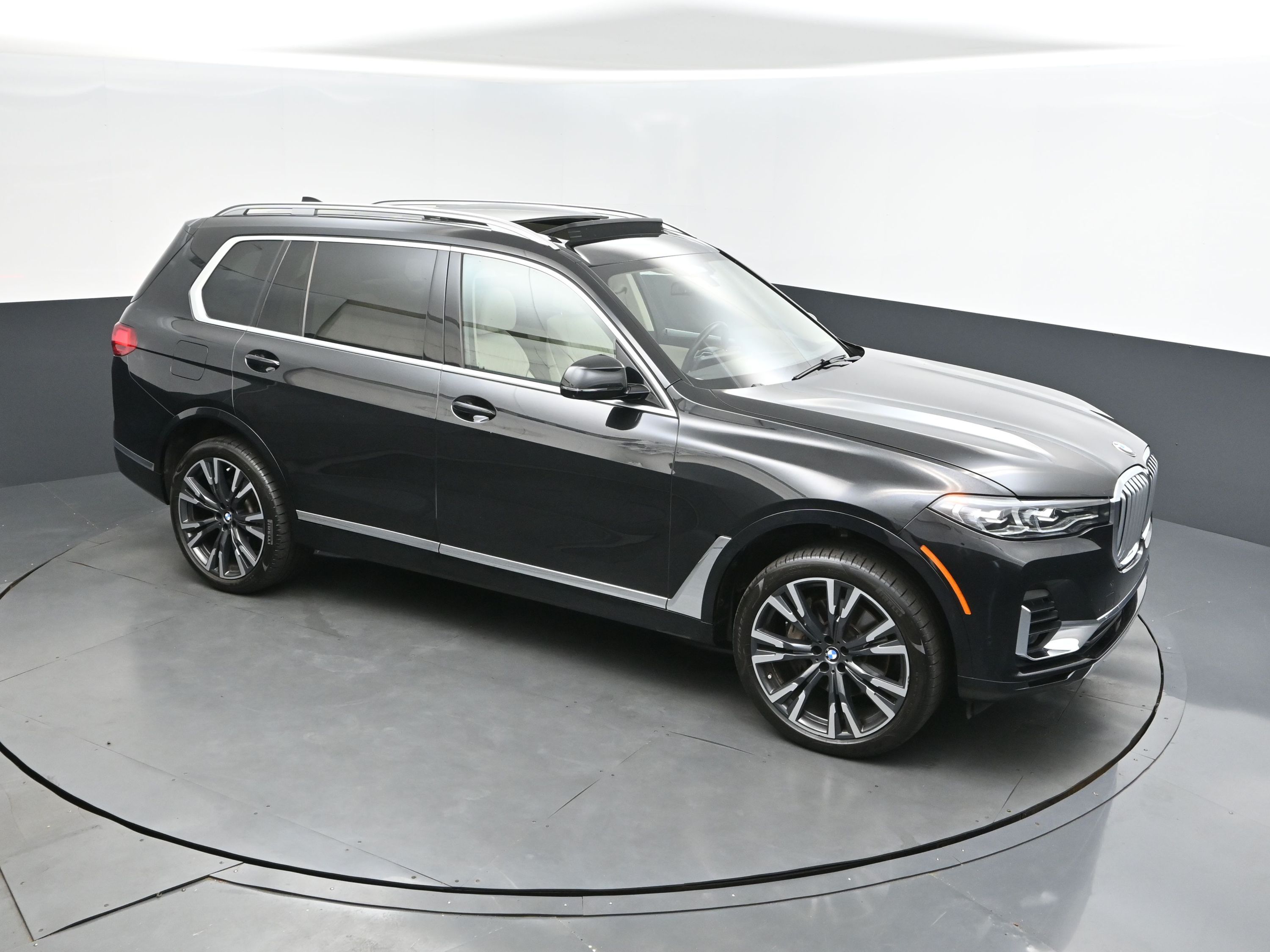2022 Black Sapphire Metallic BMW X7 xDrive40i SUV