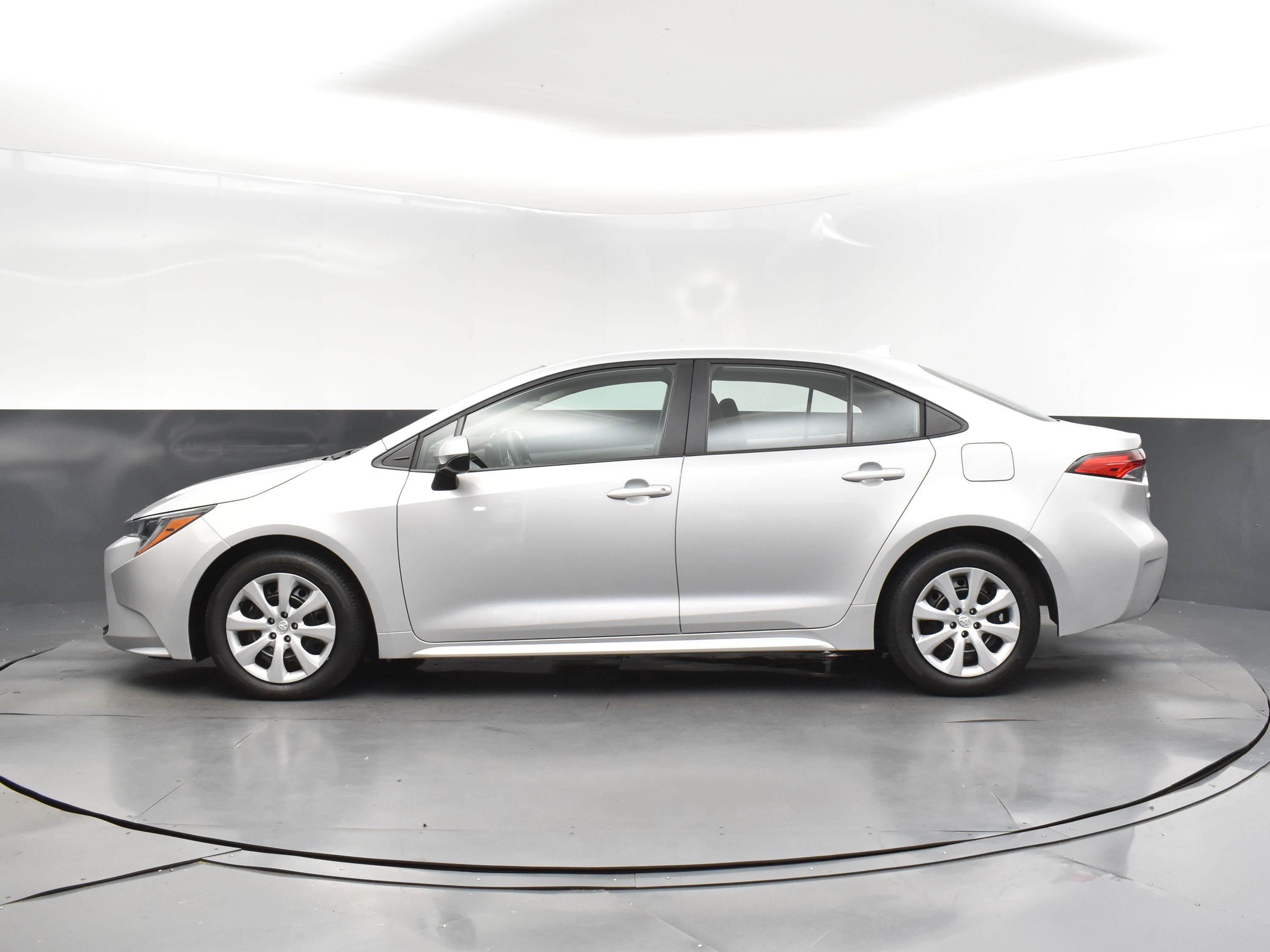 2024 Classic Silver Metallic Toyota Corolla LE FWD Sedan