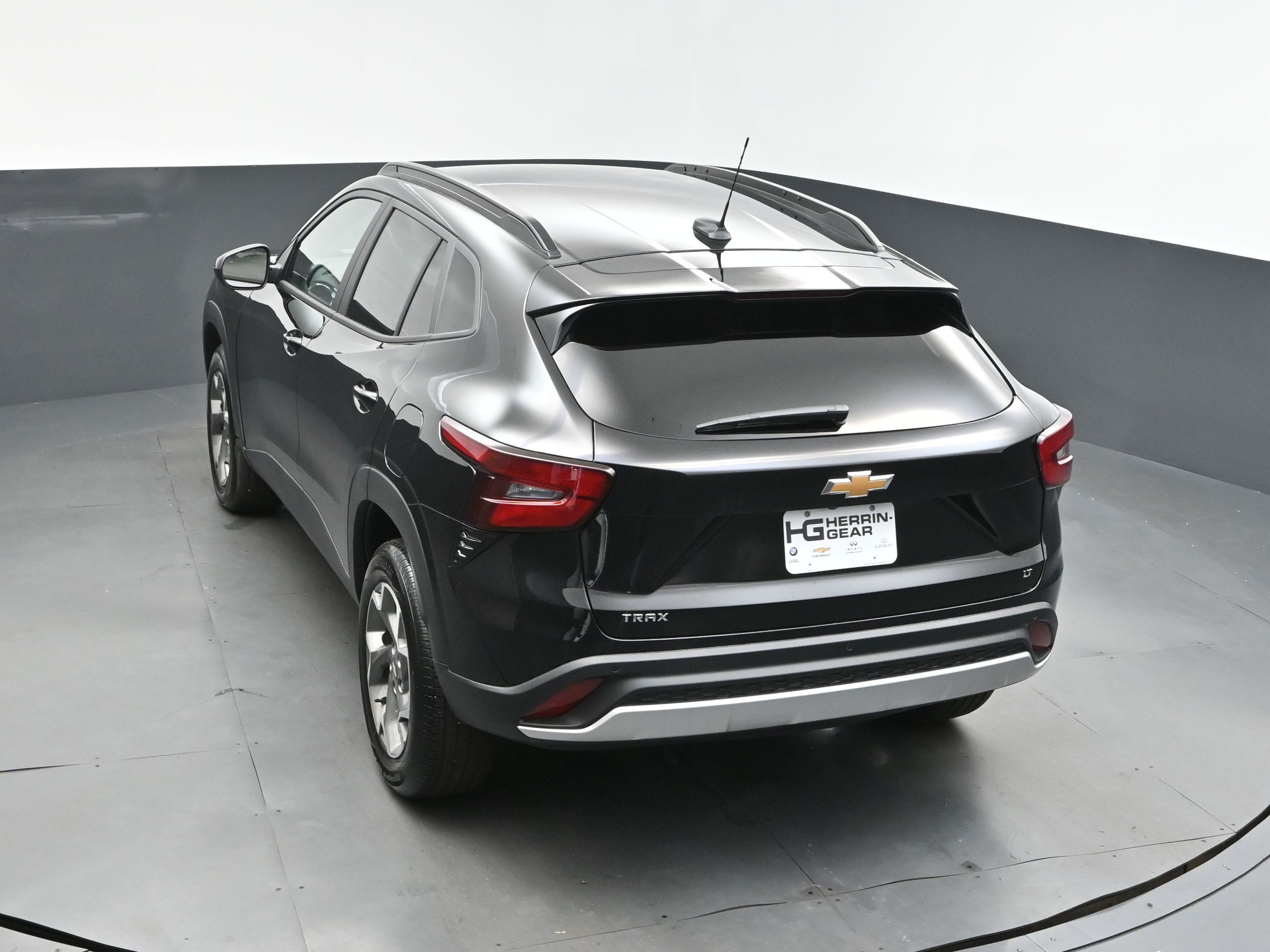 2025 Mosaic Black Metallic Chevrolet Trax LT FWD SUV