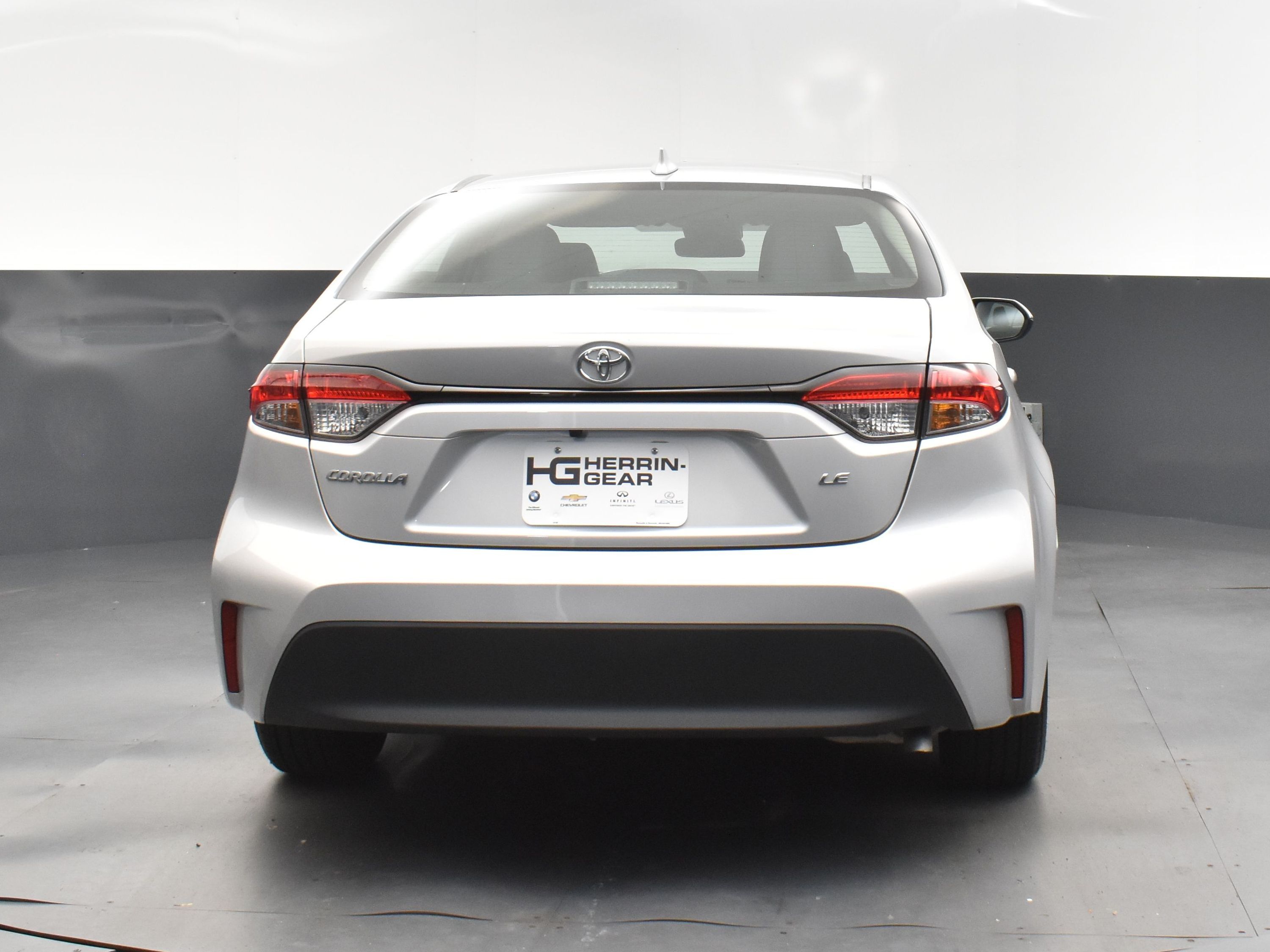 2024 Classic Silver Metallic Toyota Corolla LE FWD Sedan