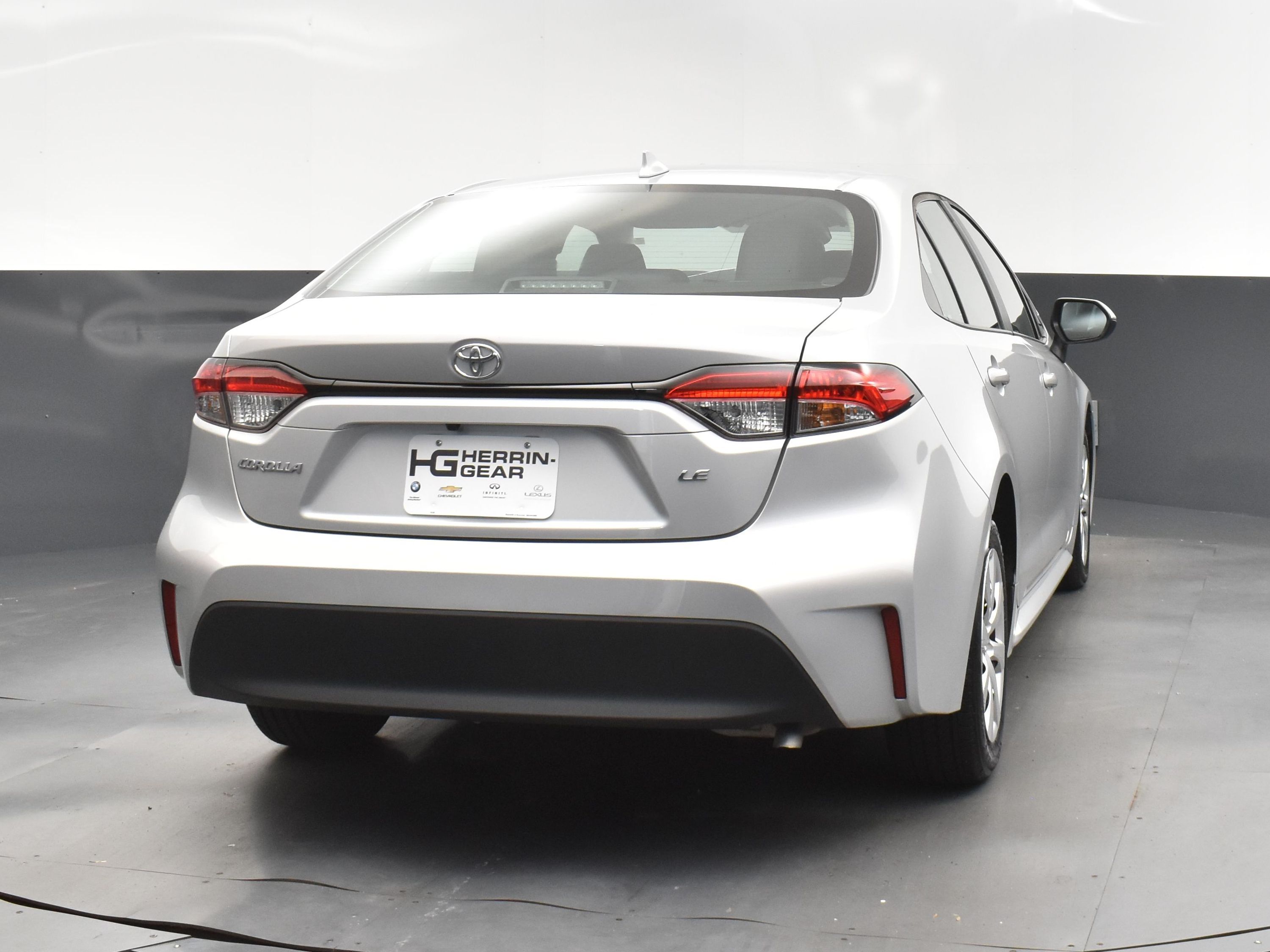 2024 Classic Silver Metallic Toyota Corolla LE FWD Sedan