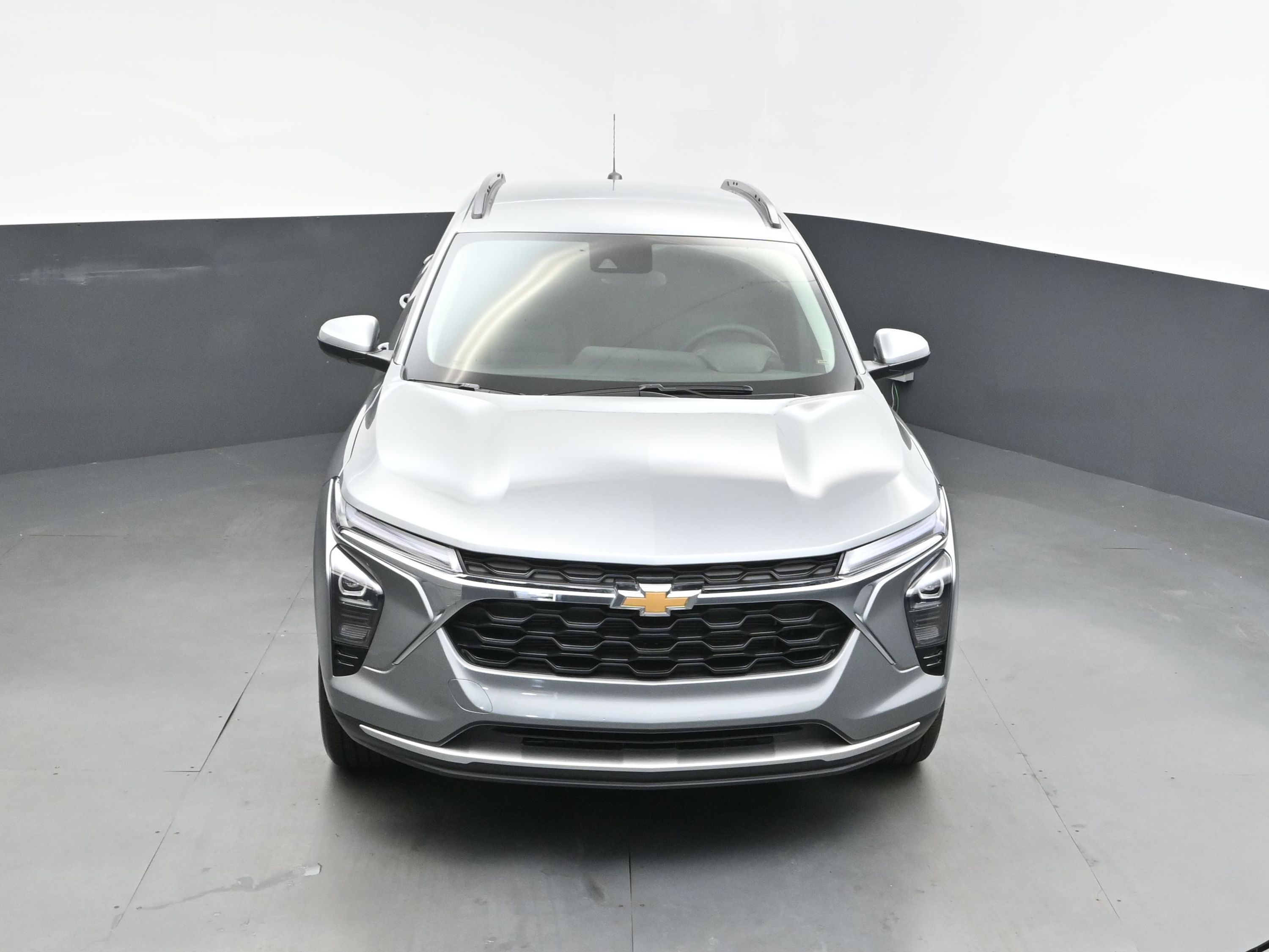 2025 Sterling Gray Metallic Chevrolet Trax LT FWD SUV