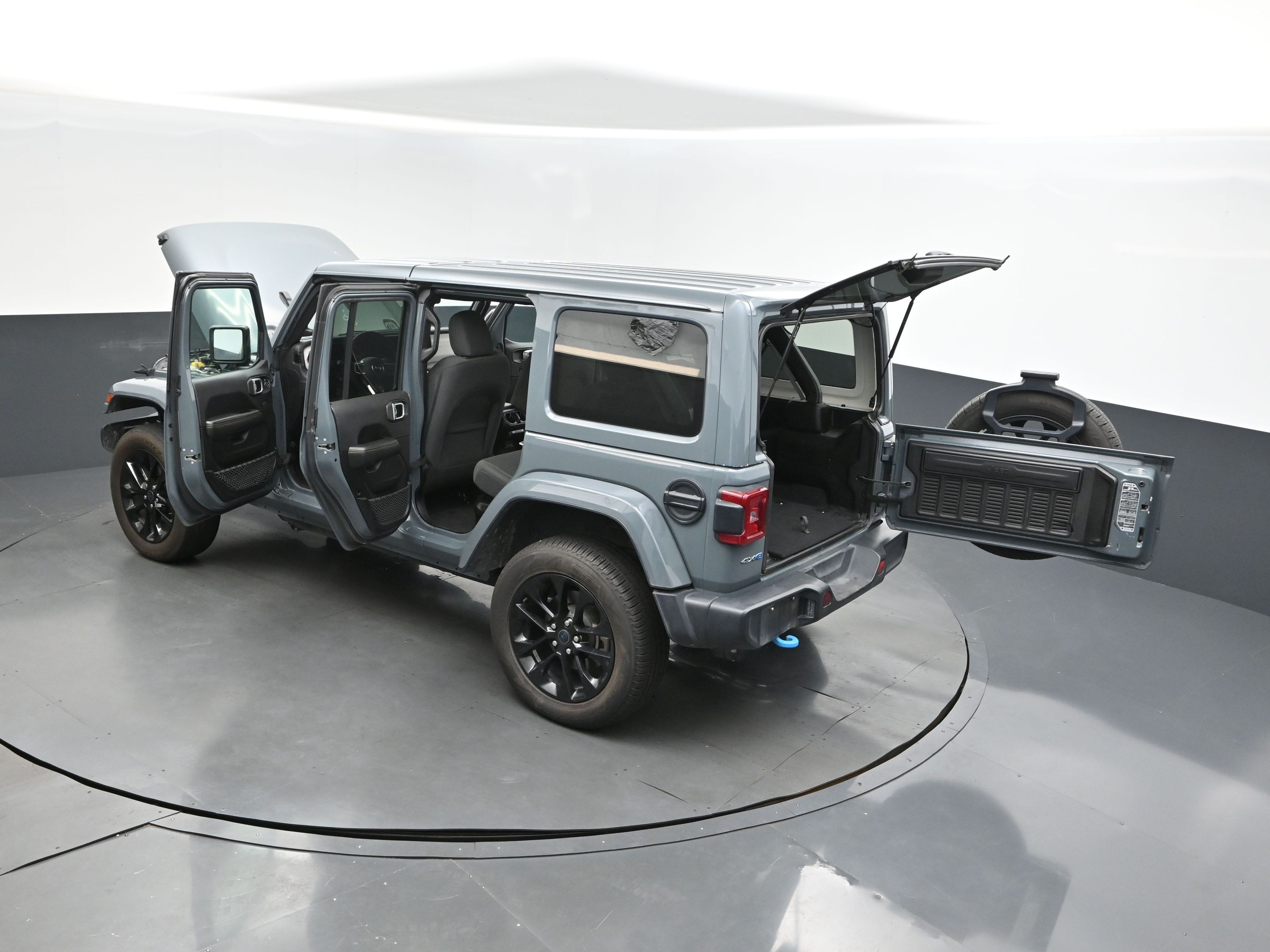 2024 Anvil Clear Coat Jeep Wrangler 4xe Sahara 4xe 4X4 SUV