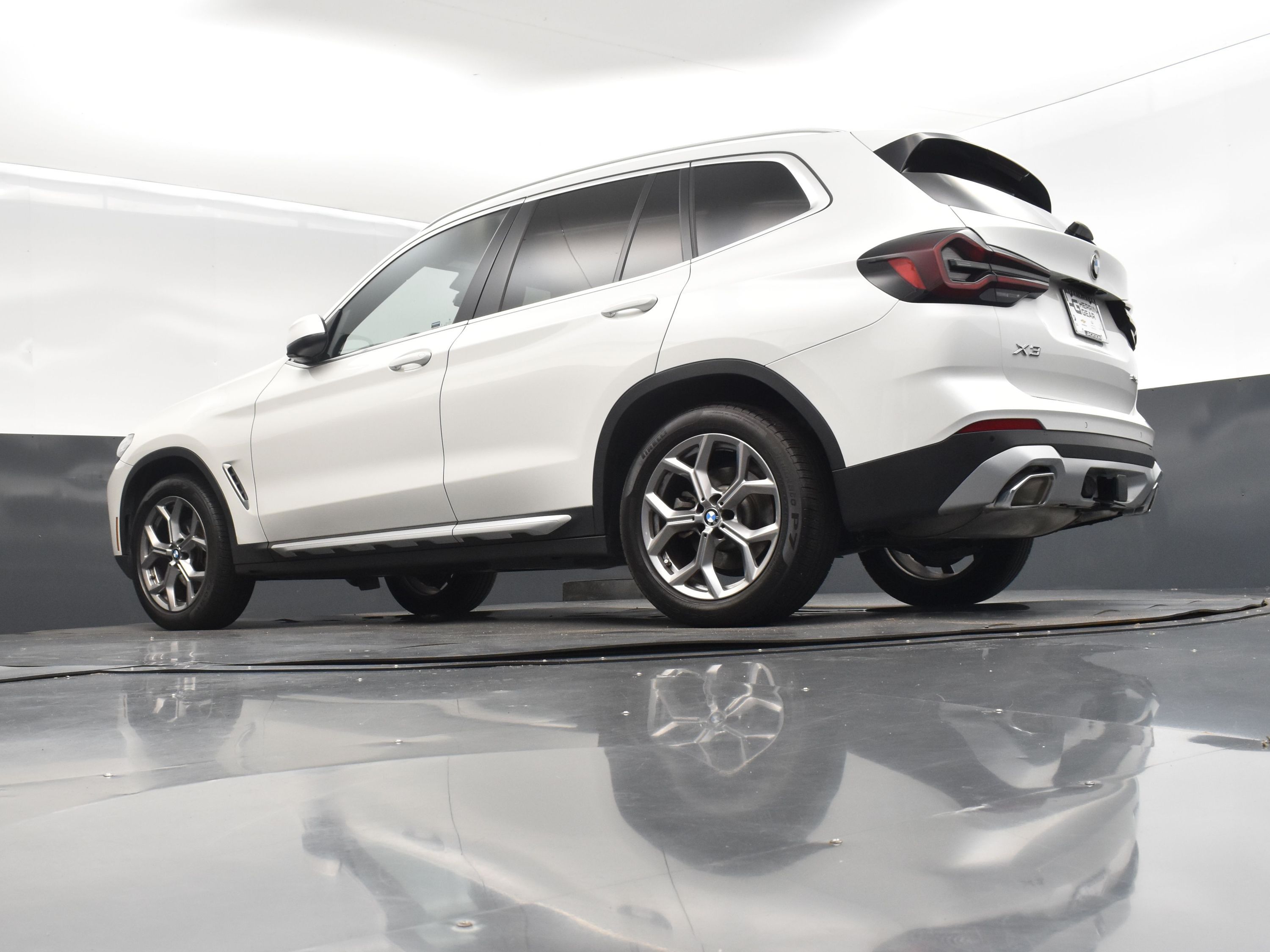 2024 Alpine White BMW X3 sDrive30i RWD SUV