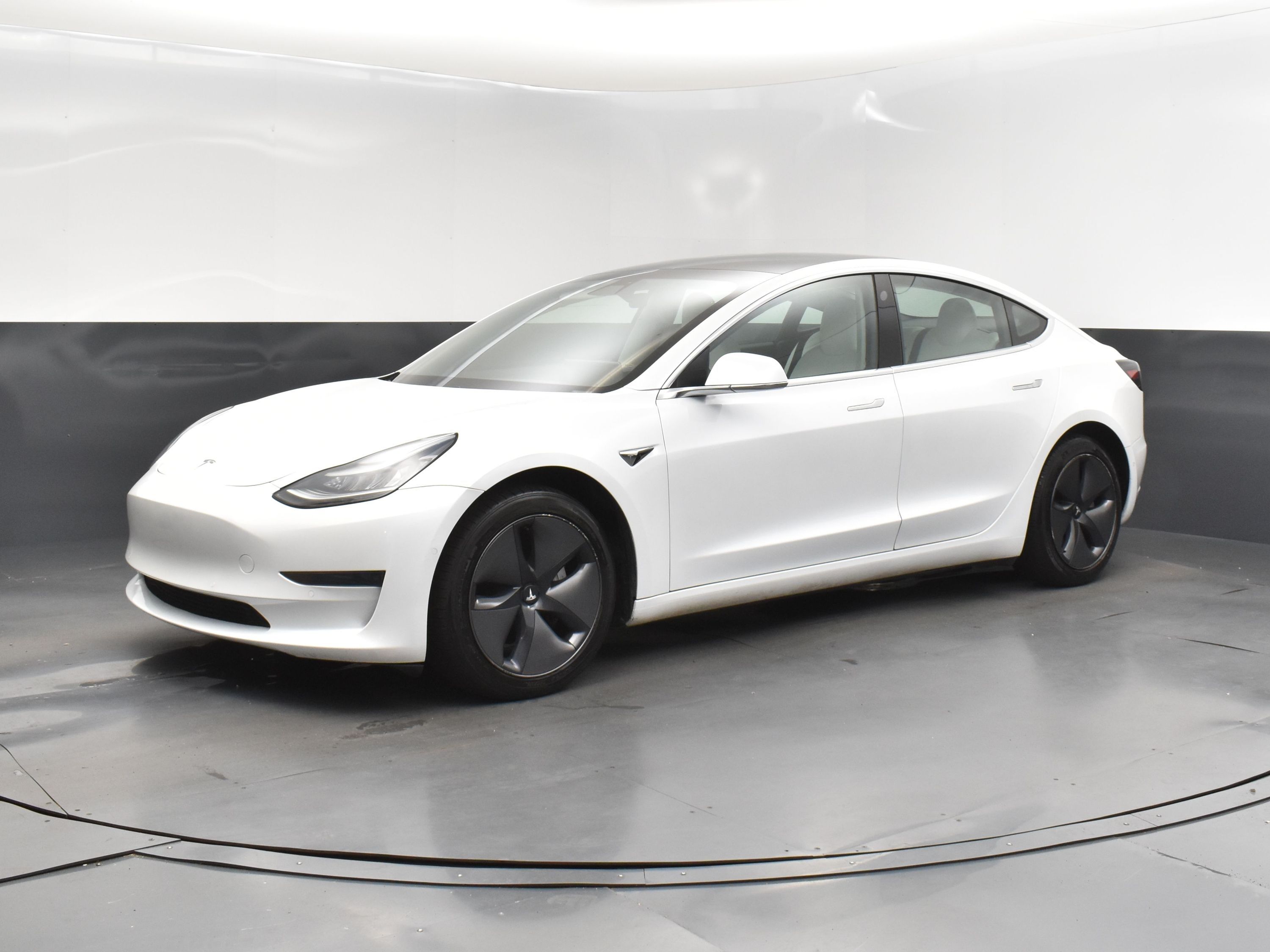 2019 Pearl White Multi-Coat Tesla Model 3 RWD Sedan