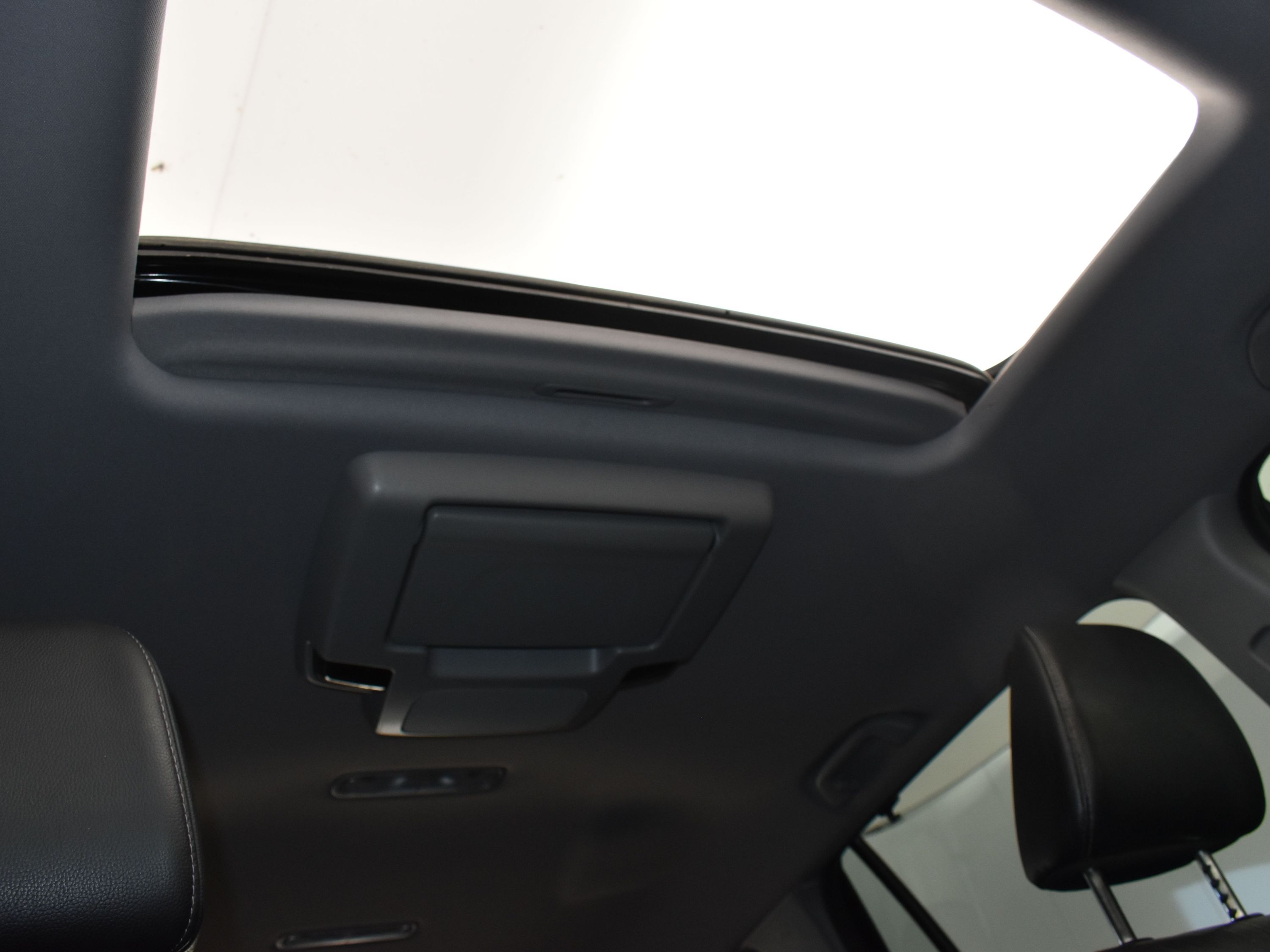 2019 Black Honda Pilot Touring FWD SUV