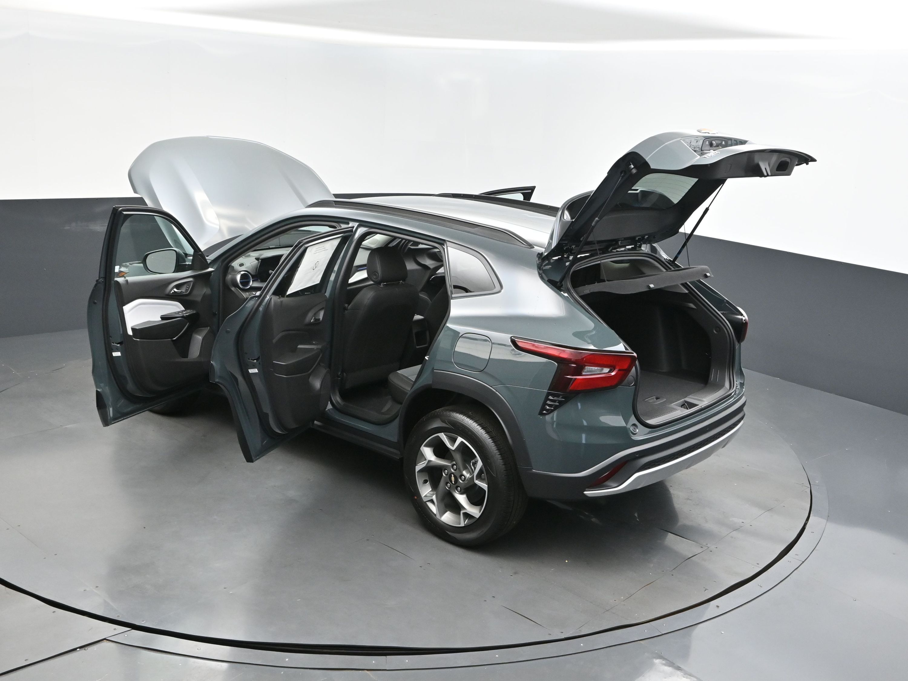 2025 Cypress Gray Chevrolet Trax LT FWD SUV