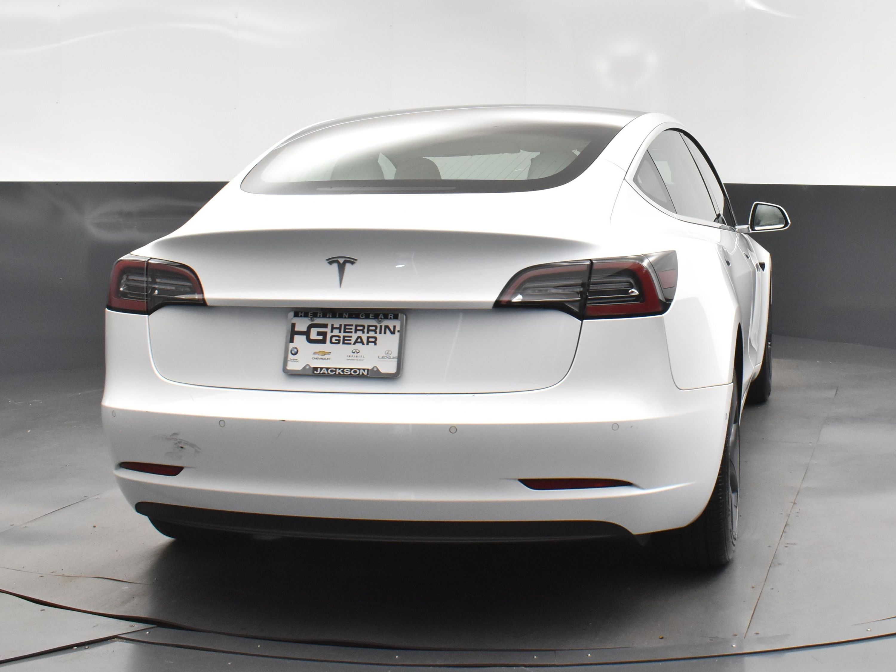 2019 Pearl White Multi-Coat Tesla Model 3 RWD Sedan