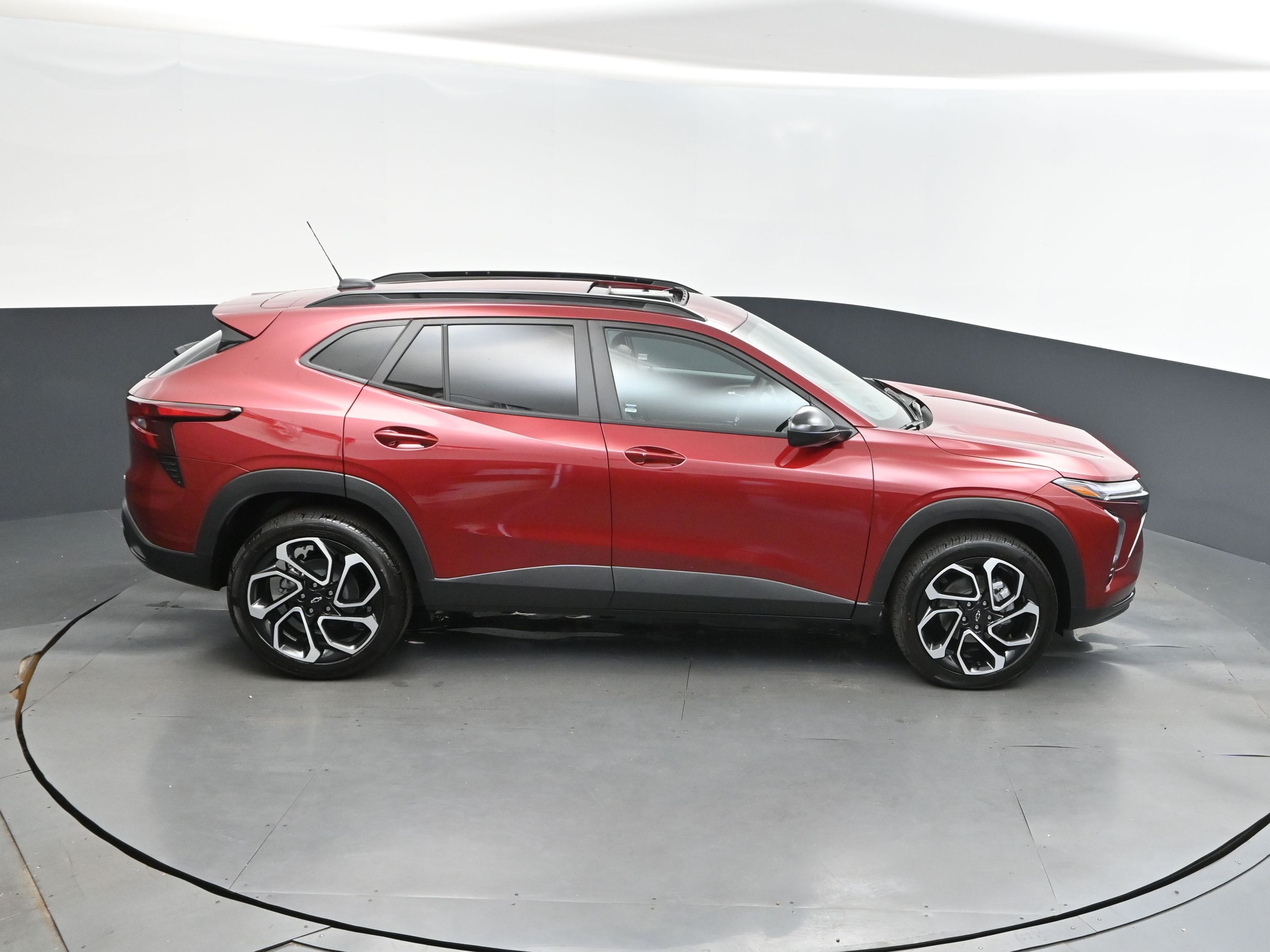 2025 Crimson Metallic Chevrolet Trax 2RS FWD SUV