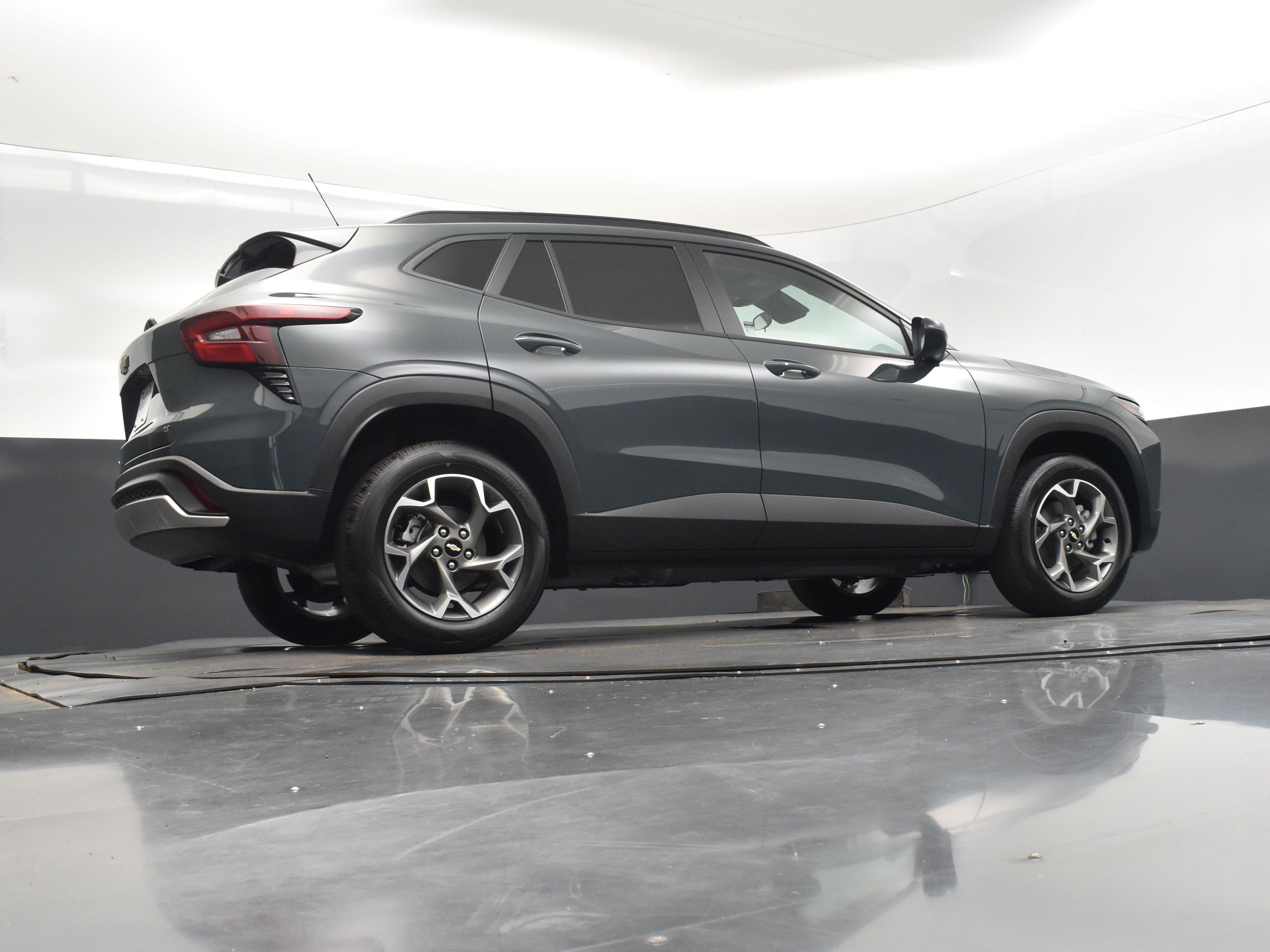 2025 Cypress Gray Chevrolet Trax LT FWD SUV