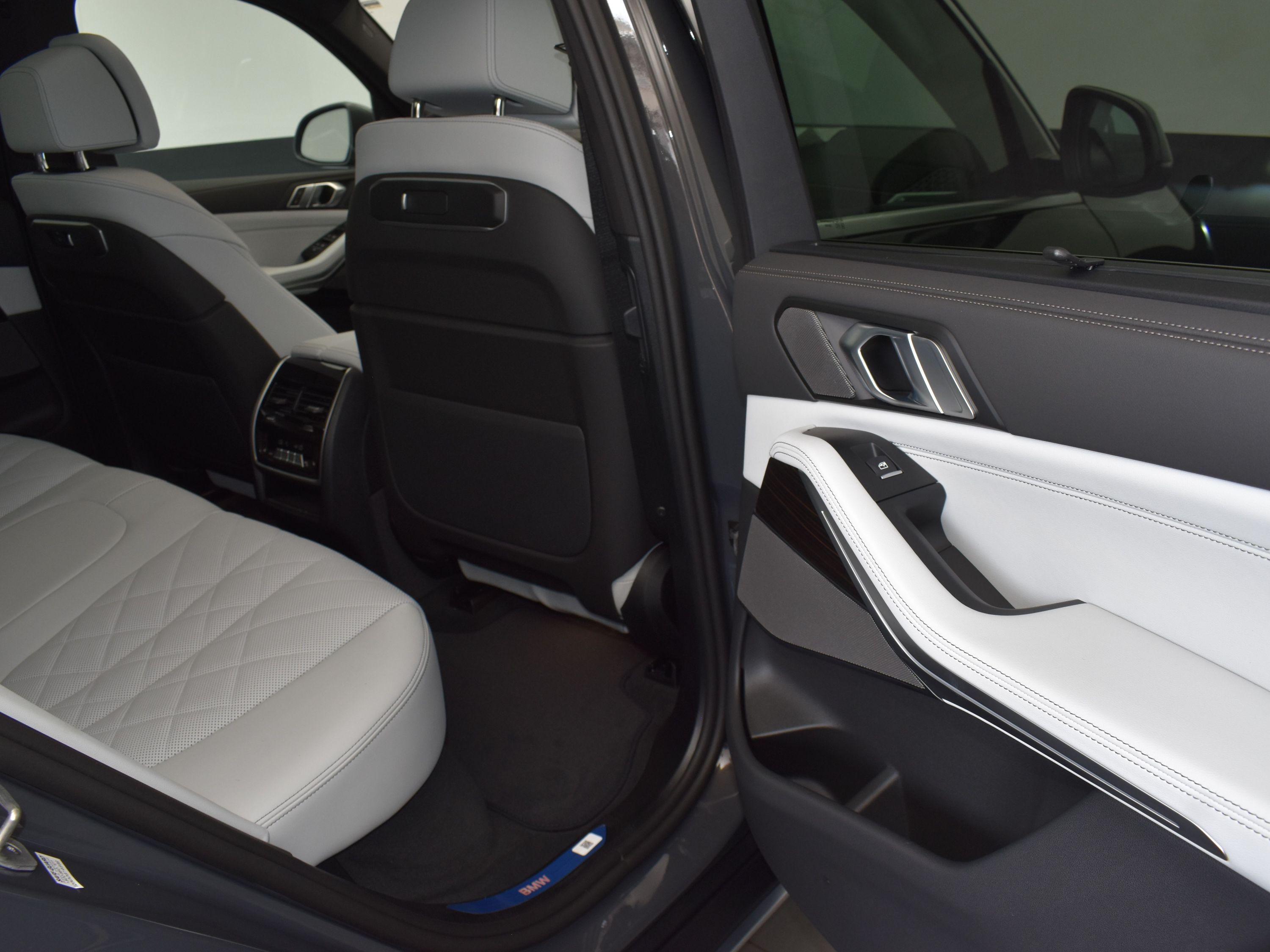 2026 Dravit Gray Metallic BMW X5 sDrive40i RWD SUV
