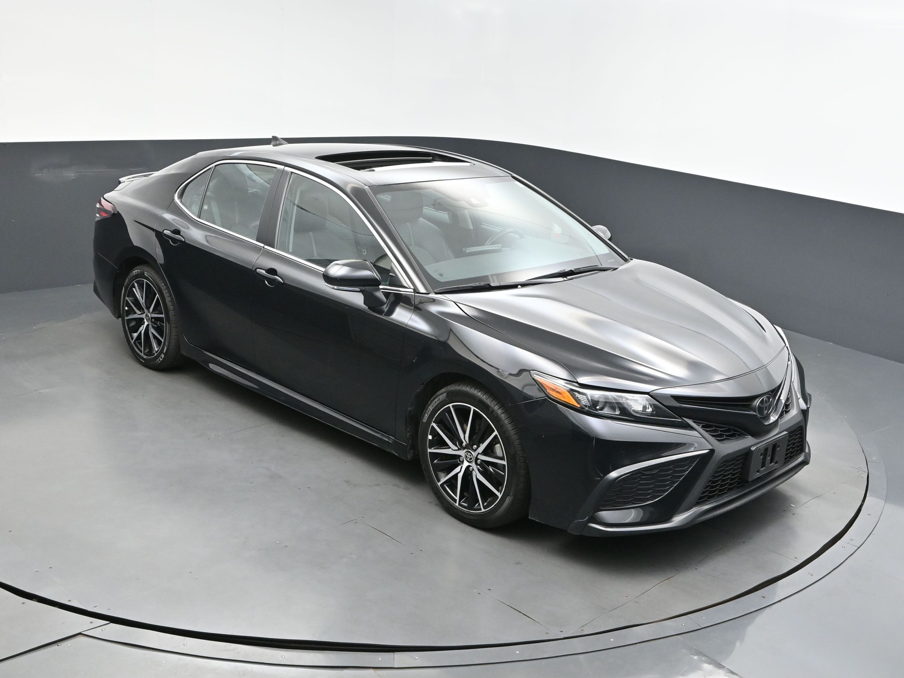 2023 Midnight Black Metallic Toyota Camry SE FWD Sedan