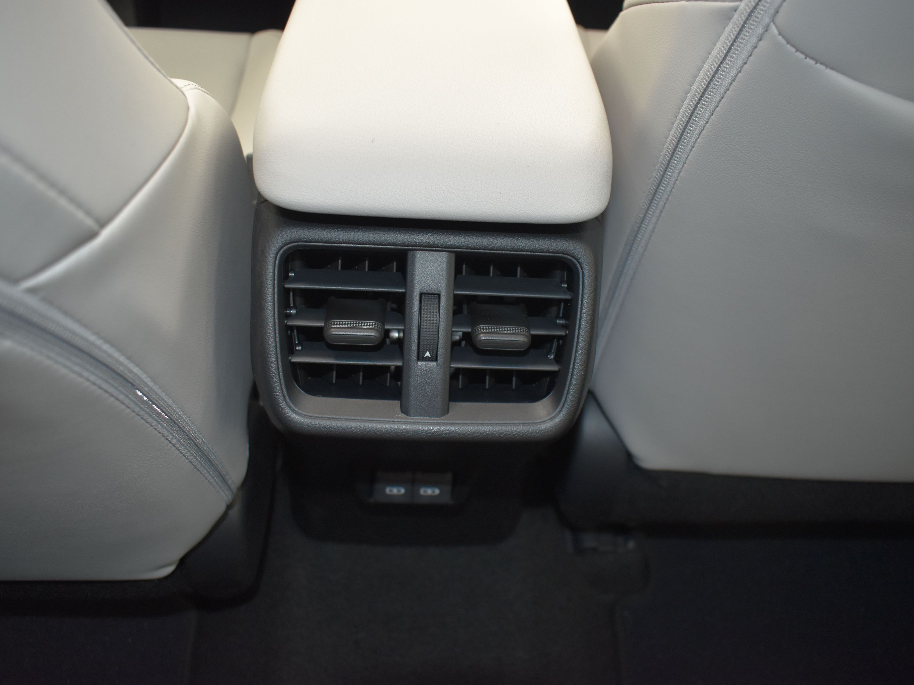 2025 Ultra White with Obsidian Roof Lexus UX 300h F SPORT Design FWD SUV