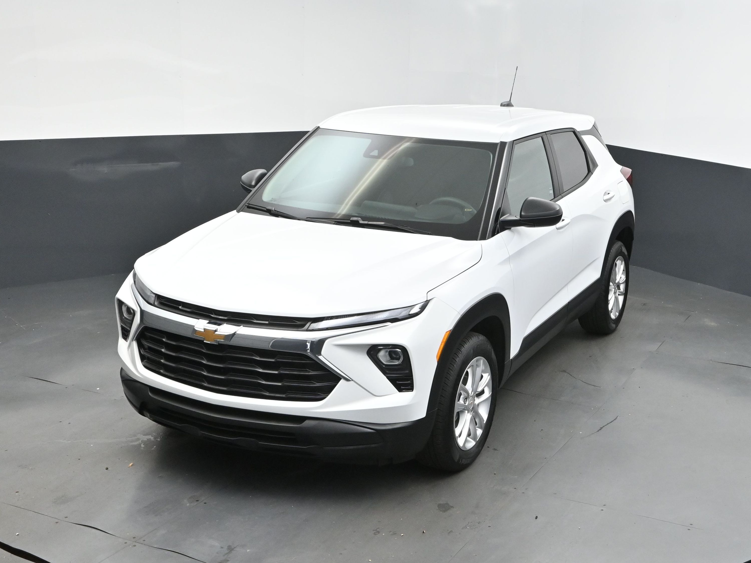 2025 Summit White Chevrolet Trailblazer LS FWD SUV