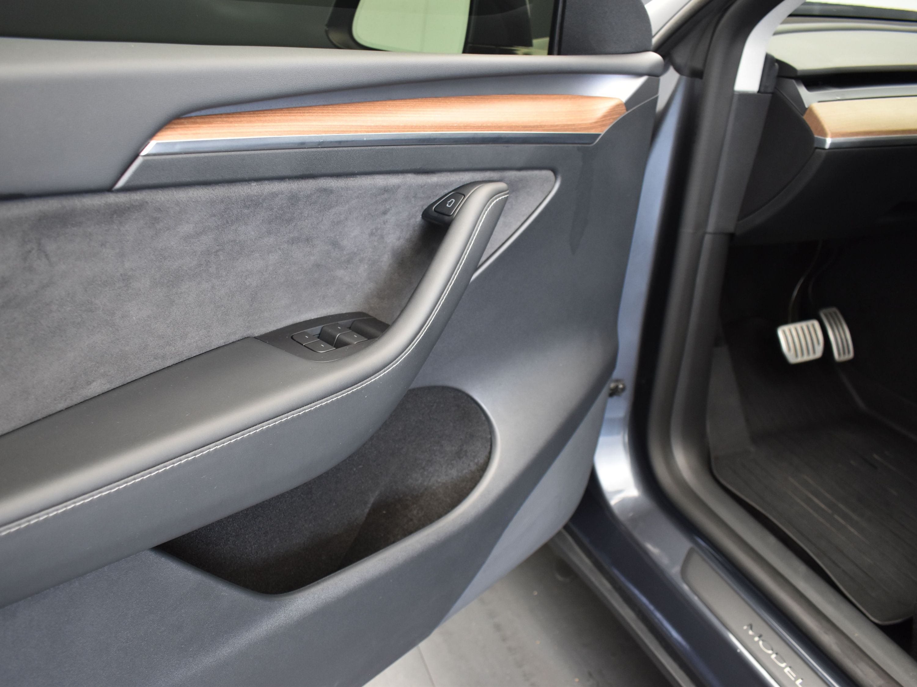 2022 Gray Tesla Model Y Performance AWD SUV