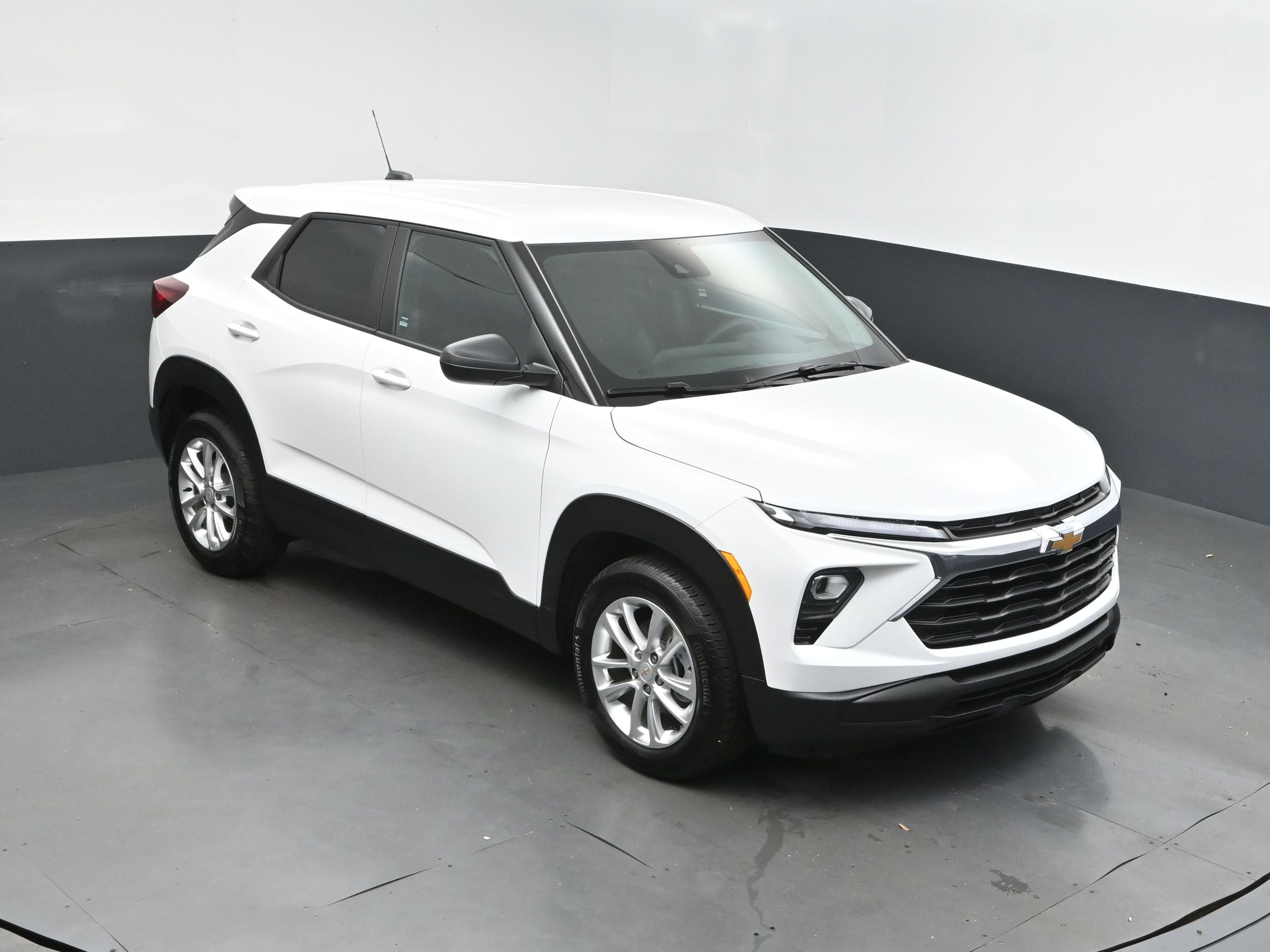 2025 Summit White Chevrolet Trailblazer LS SUV