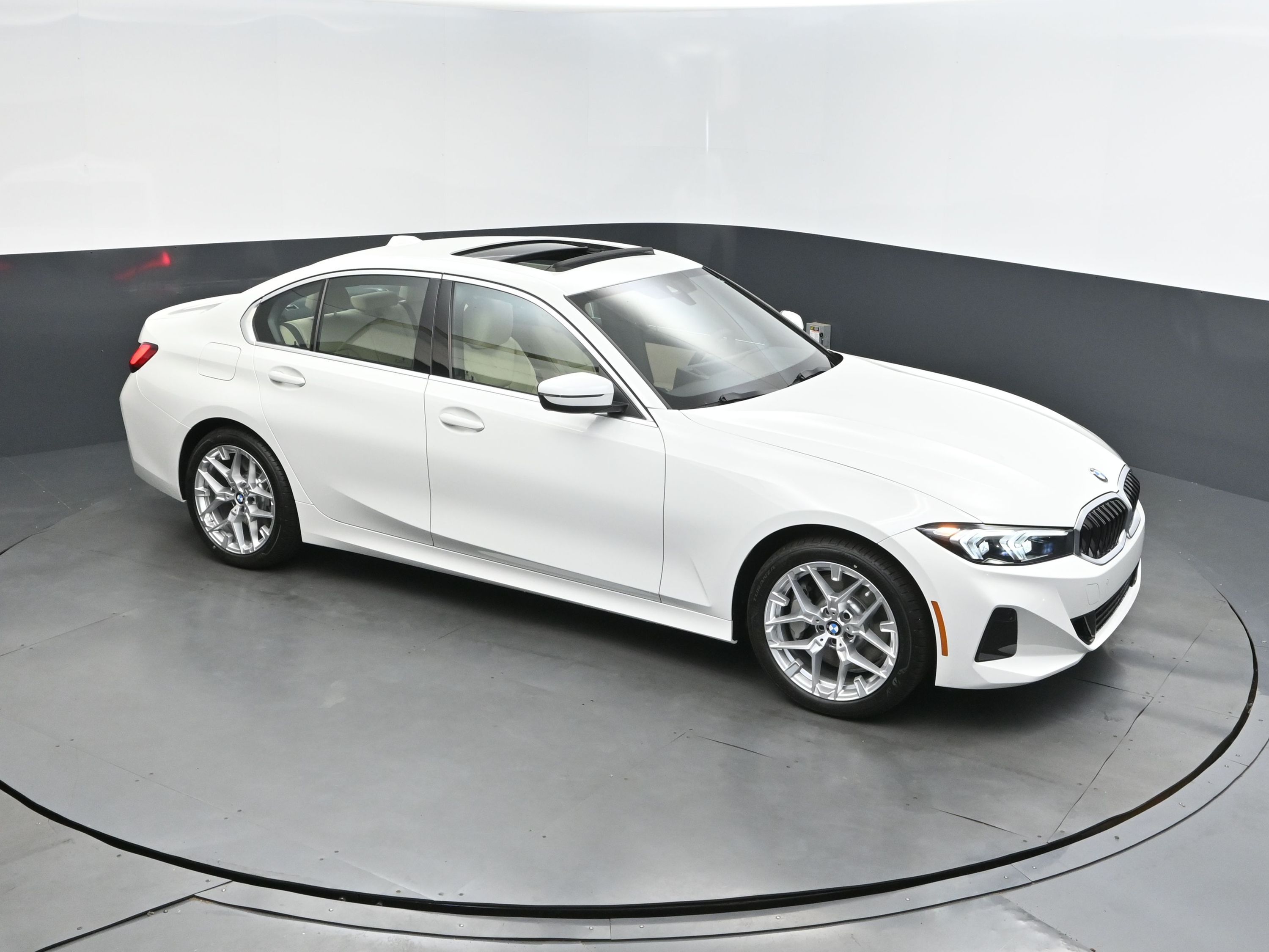 2025 Alpine White BMW 3 Series 330i Sedan