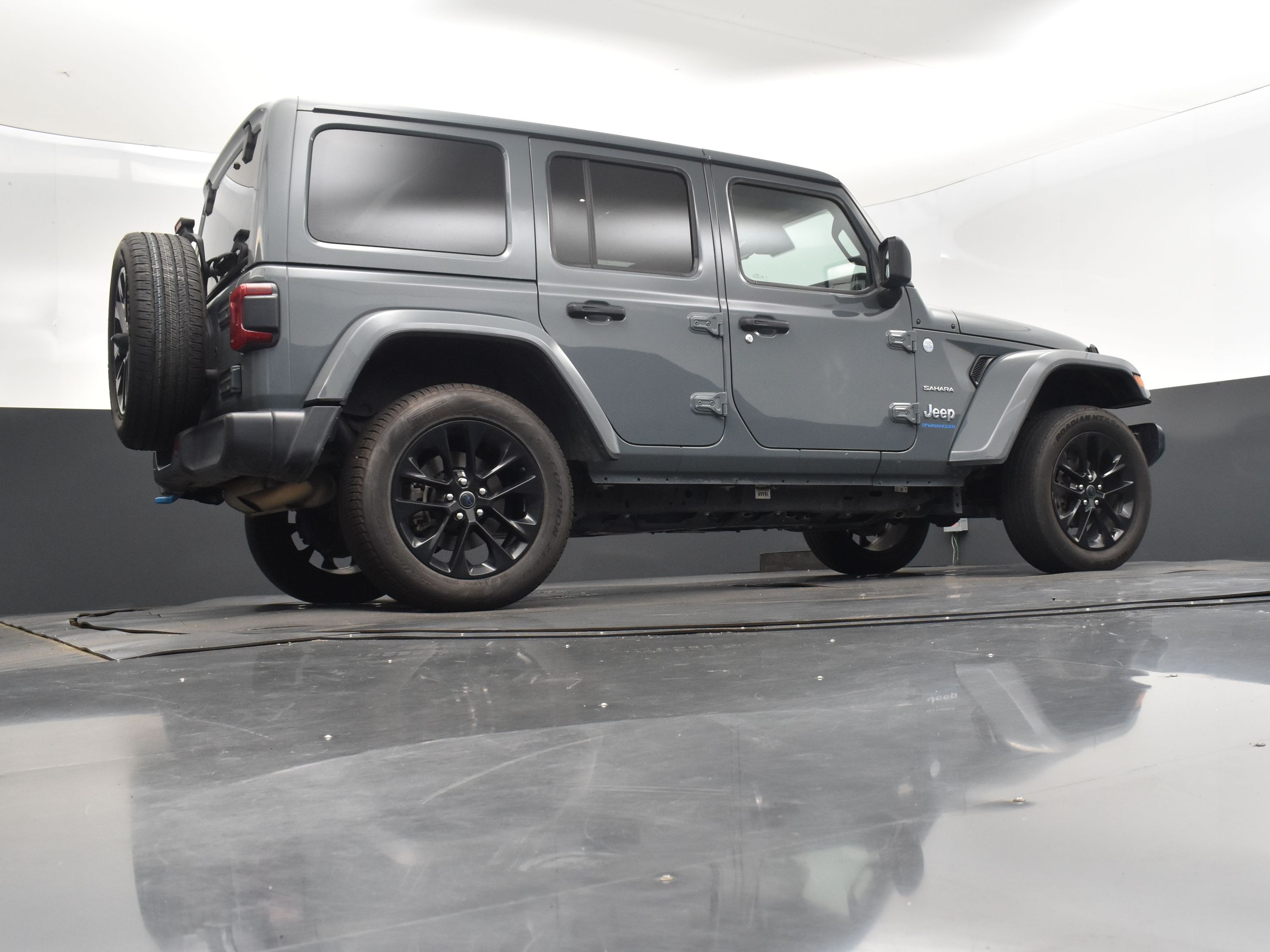 2024 Anvil Clear Coat Jeep Wrangler 4xe Sahara 4xe 4X4 SUV