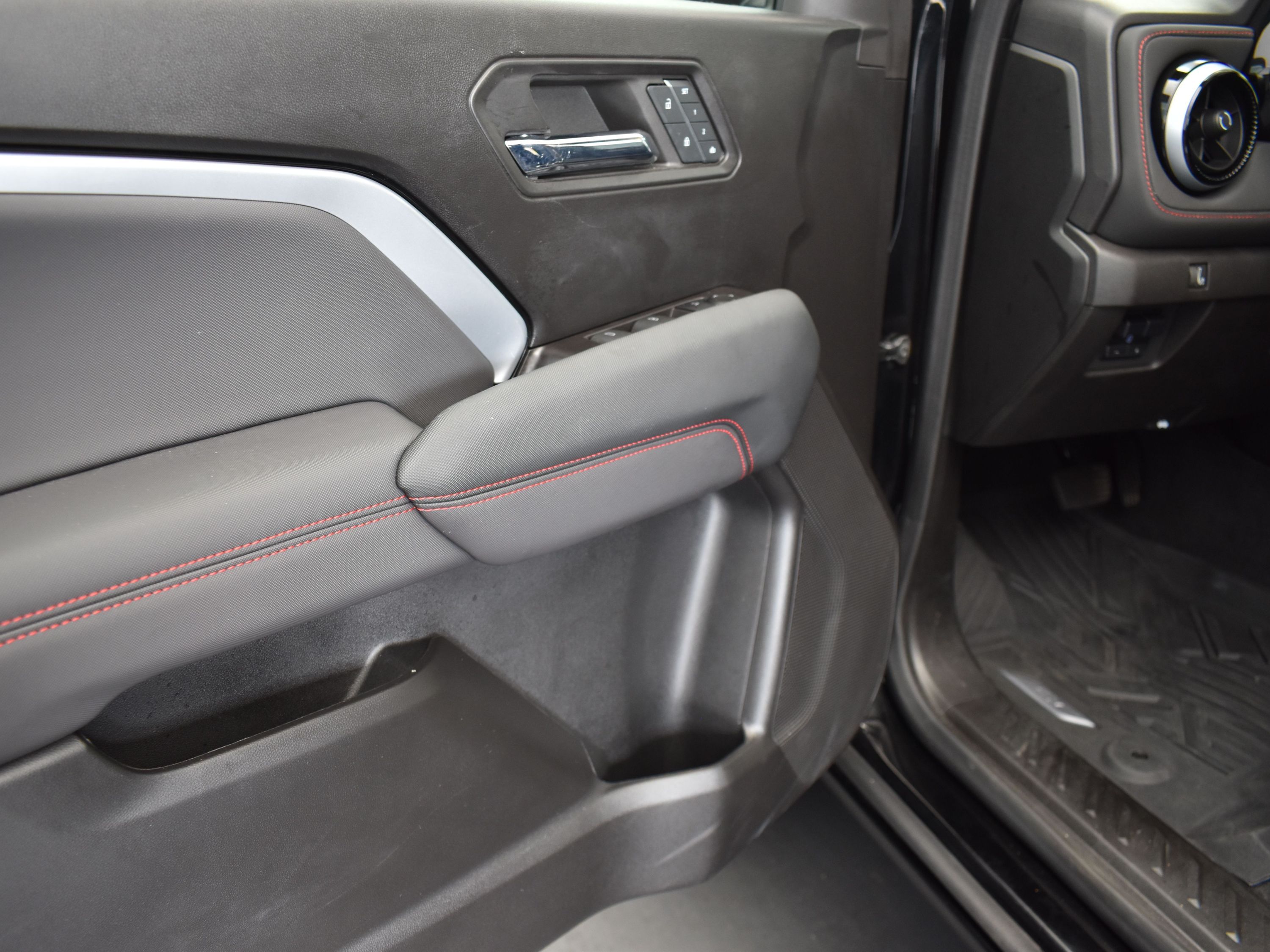 2024 Black Chevrolet Colorado Z71 4X4 Truck