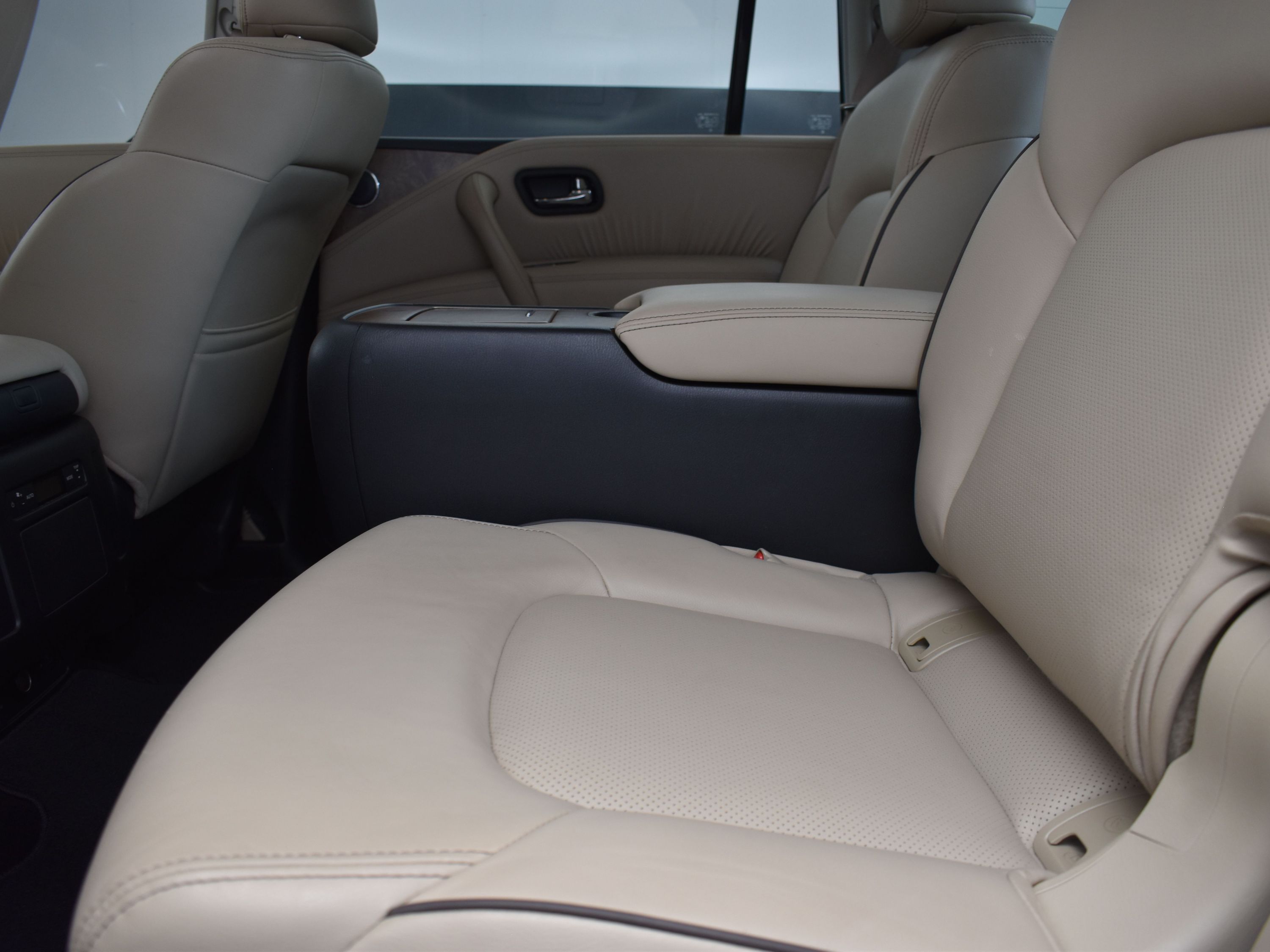 2022 Hermosa Blue Pearl Nissan Armada SL RWD SUV