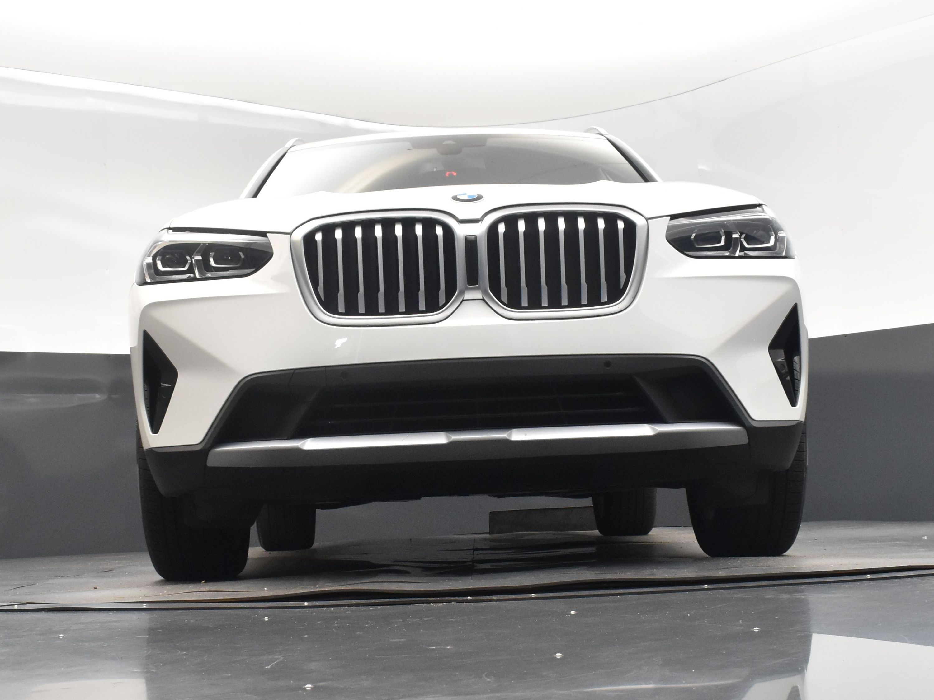 2024 Alpine White BMW X3 sDrive30i RWD SUV
