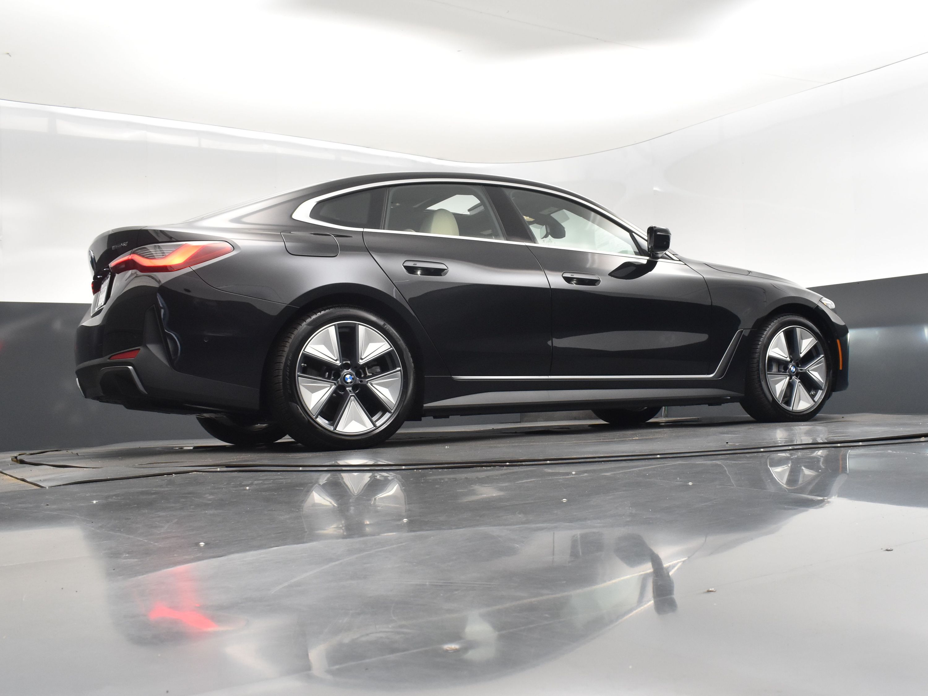 2025 Black Sapphire Metallic BMW i4 eDrive40 RWD Hatchback