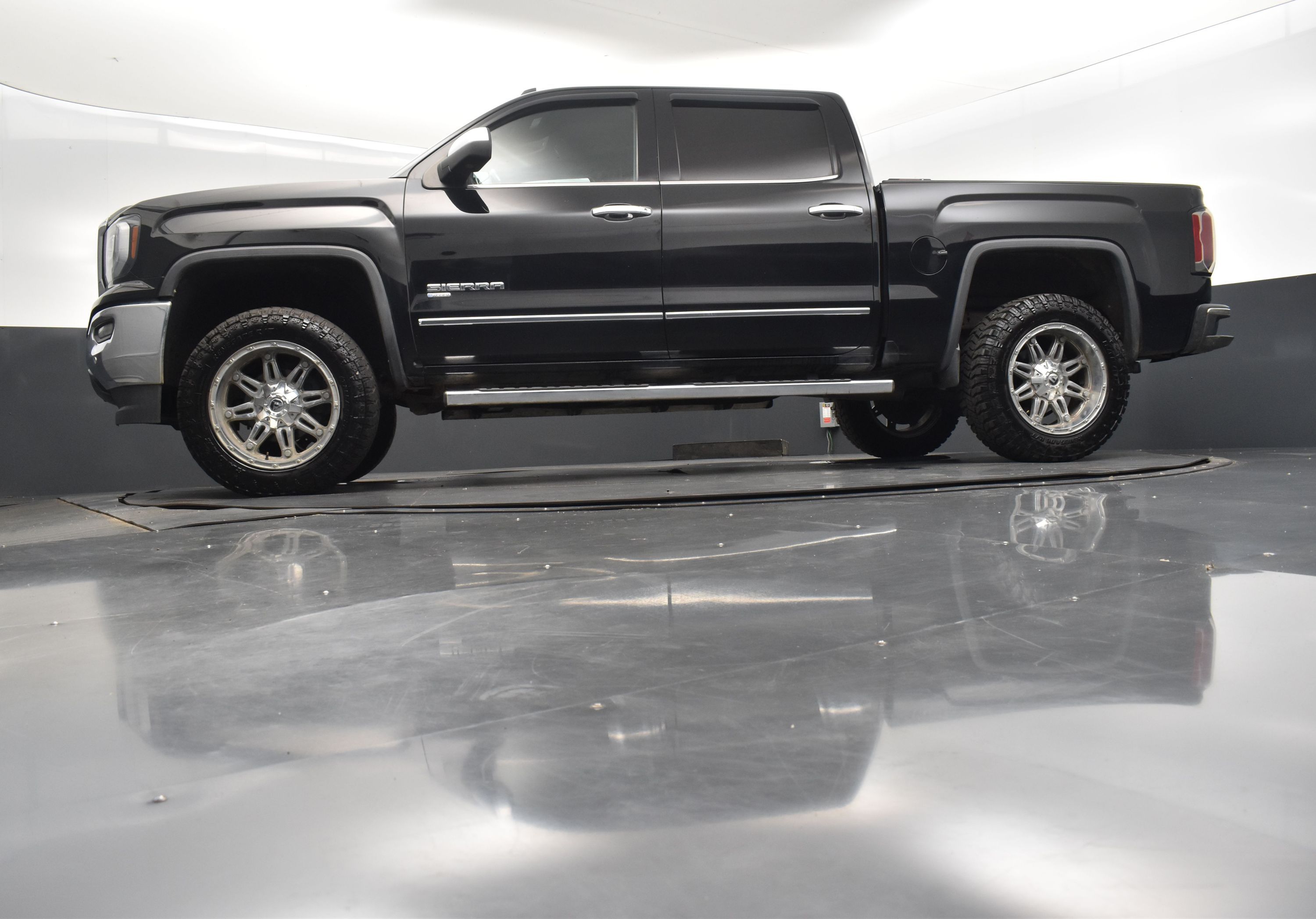2018 Onyx Black GMC Sierra 1500 SLT RWD Truck