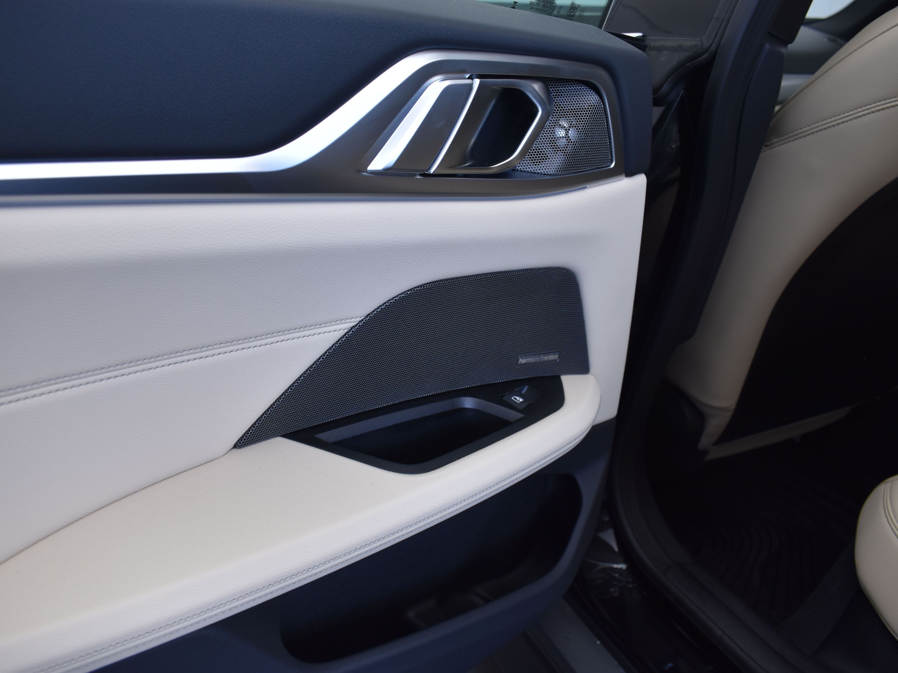 2025 Black Sapphire Metallic BMW i4 eDrive40 RWD Hatchback