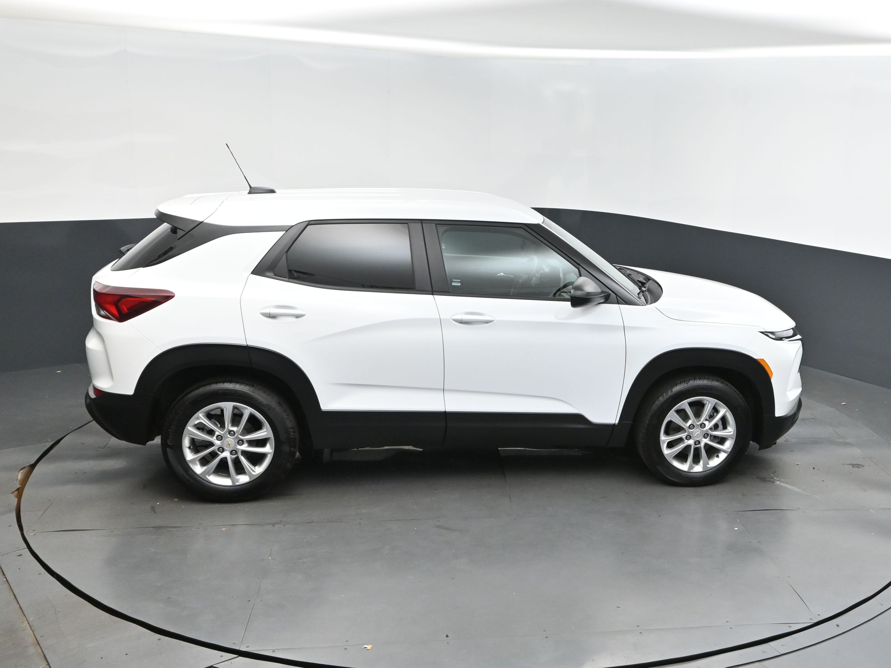 2025 Summit White Chevrolet Trailblazer LS FWD SUV