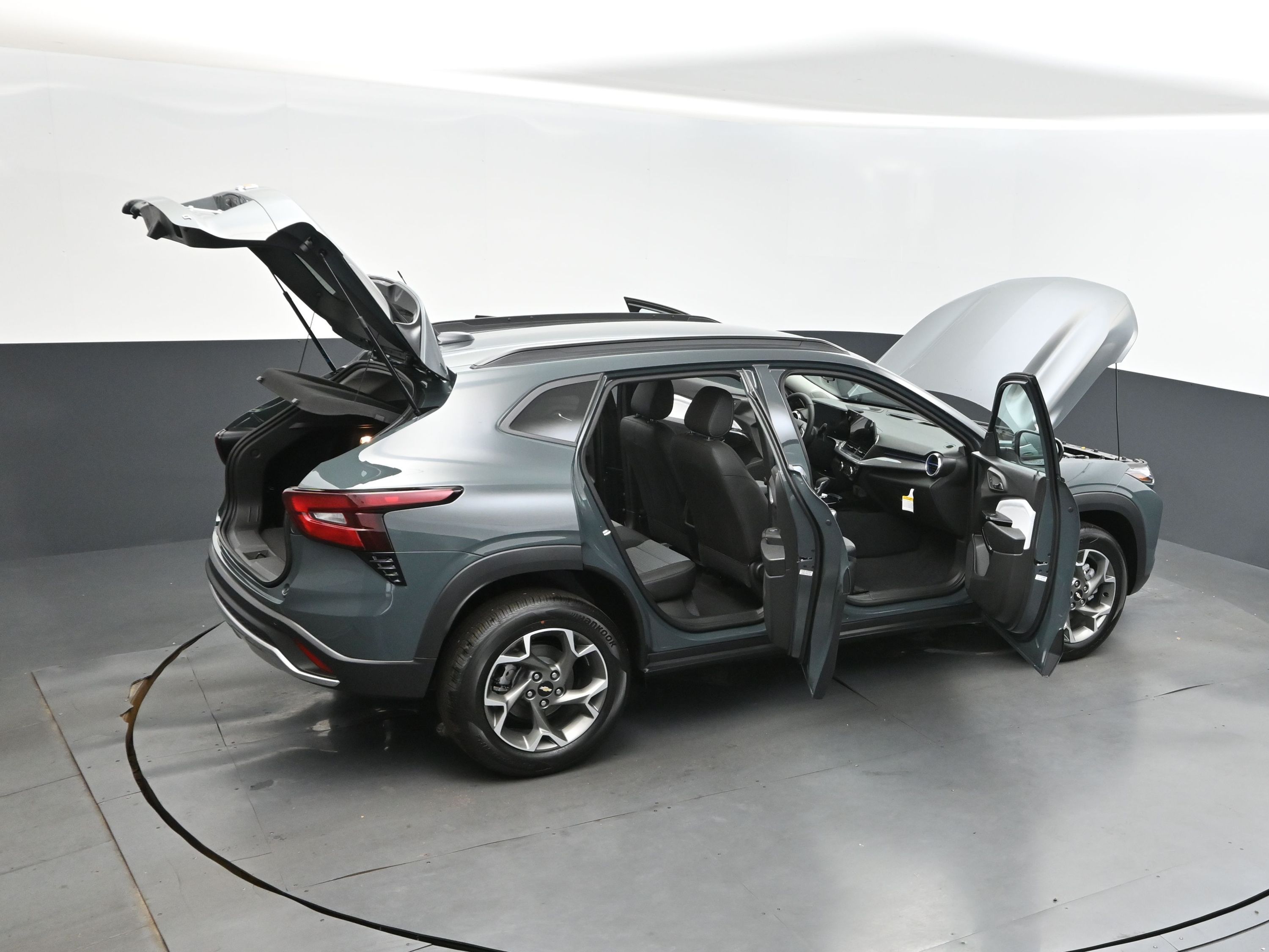 2025 Cypress Gray Chevrolet Trax LT FWD SUV