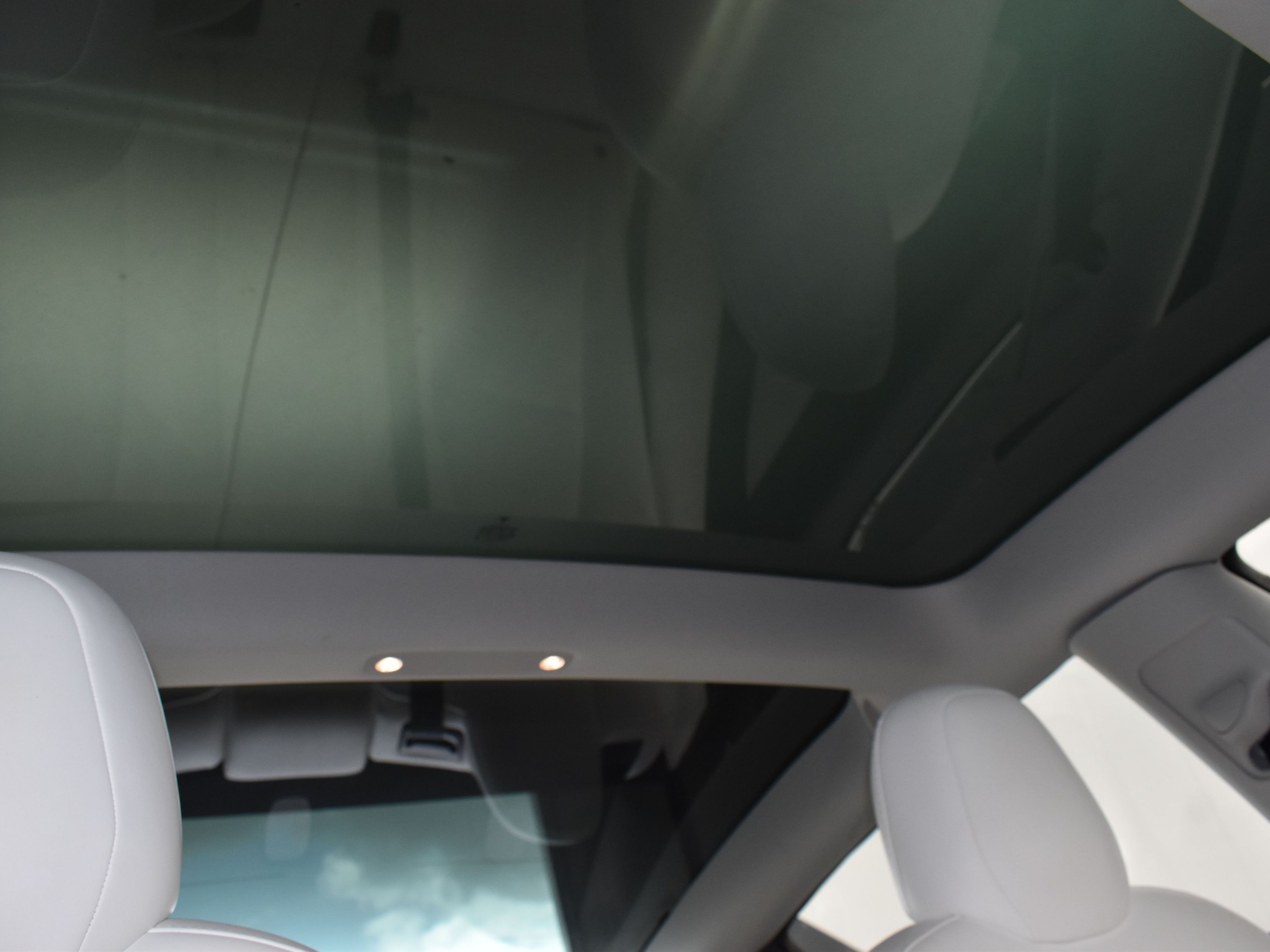 2019 Pearl White Multi-Coat Tesla Model 3 RWD Sedan