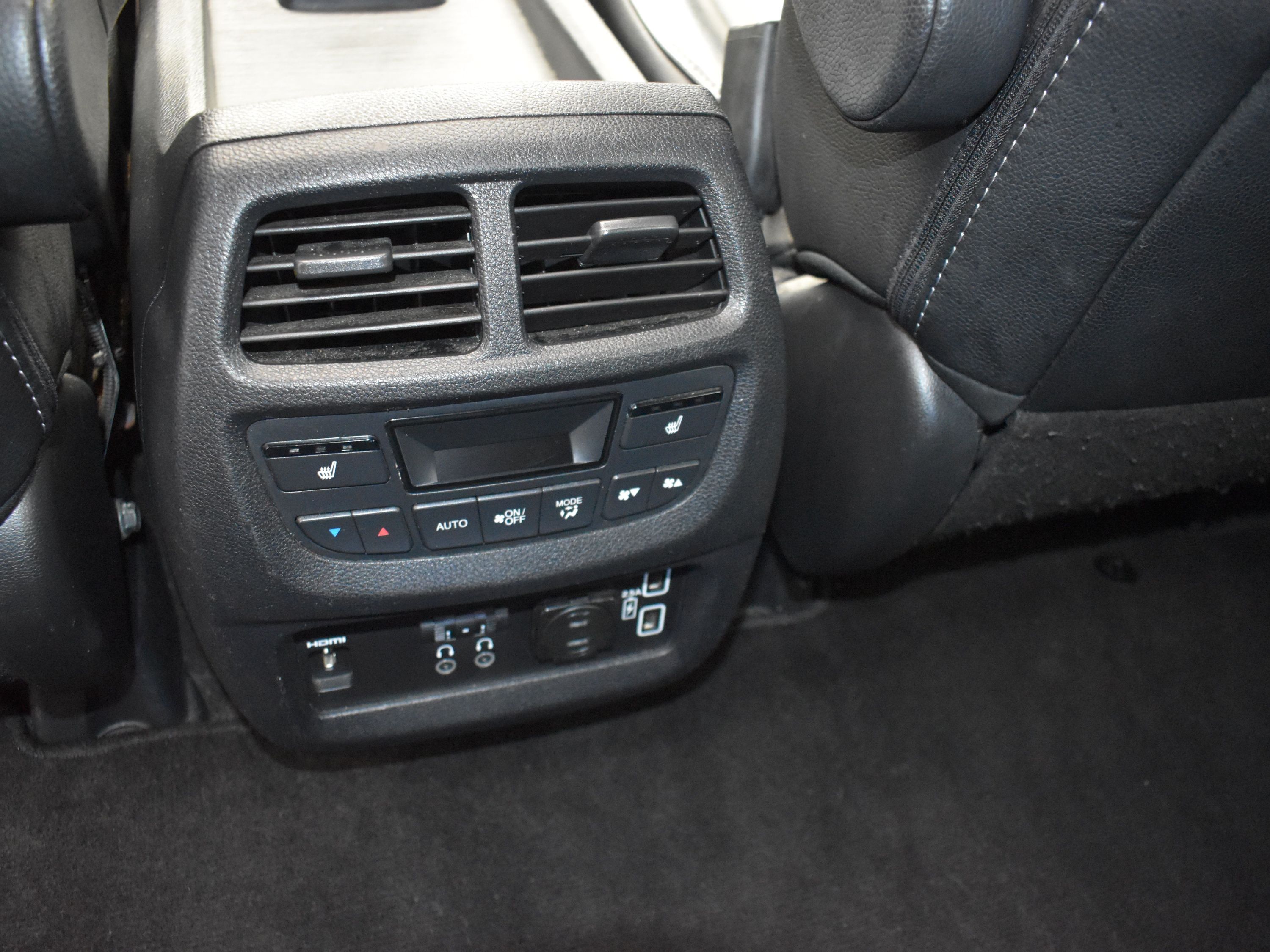 2019 Black Honda Pilot Touring FWD SUV