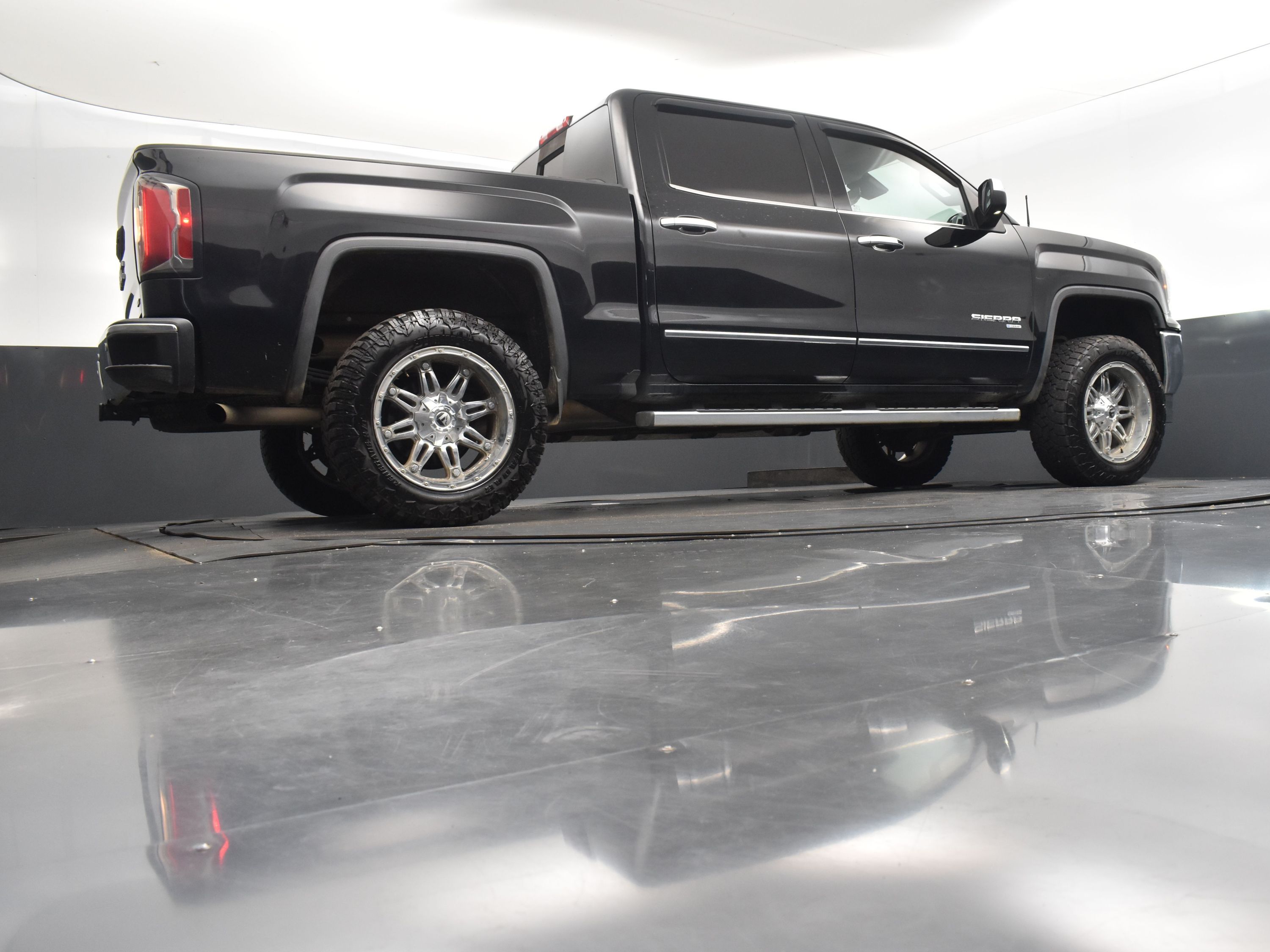 2018 Onyx Black GMC Sierra 1500 SLT RWD Truck