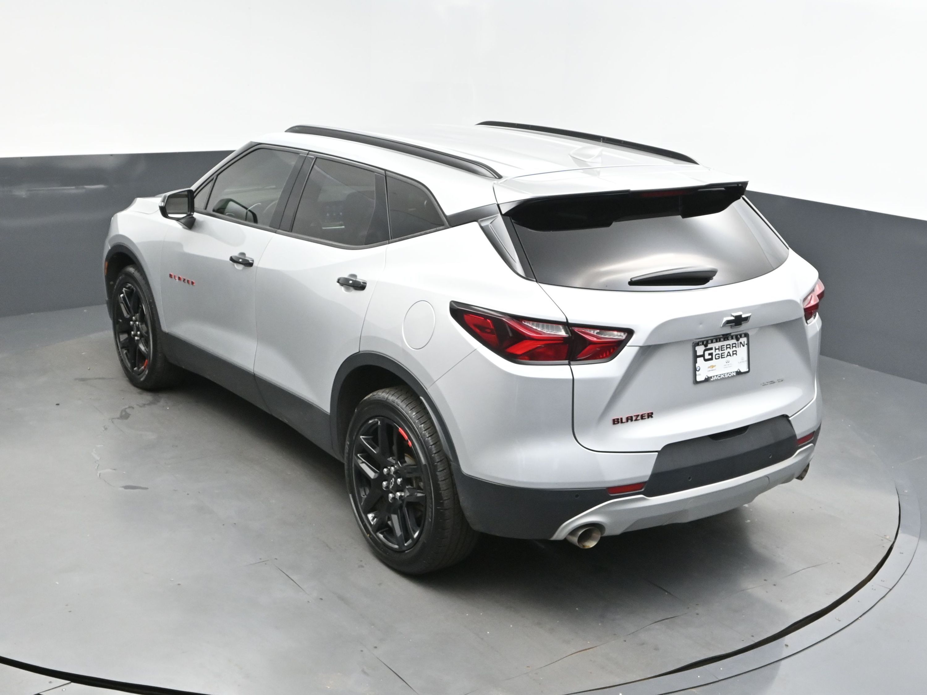 2020 Silver Ice Metallic Chevrolet Blazer LT FWD SUV