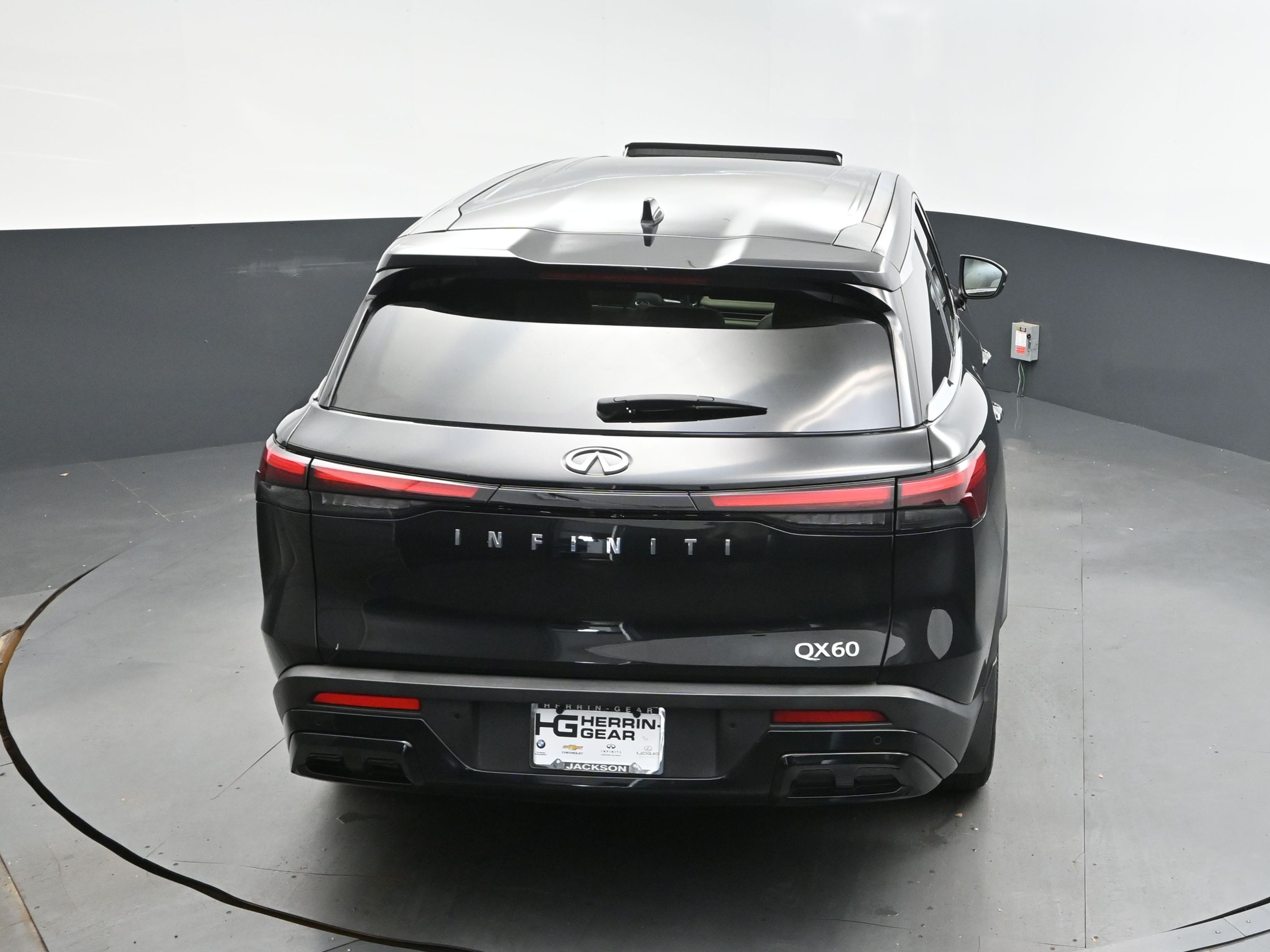 2023 Mineral Black INFINITI QX60 PURE FWD SUV