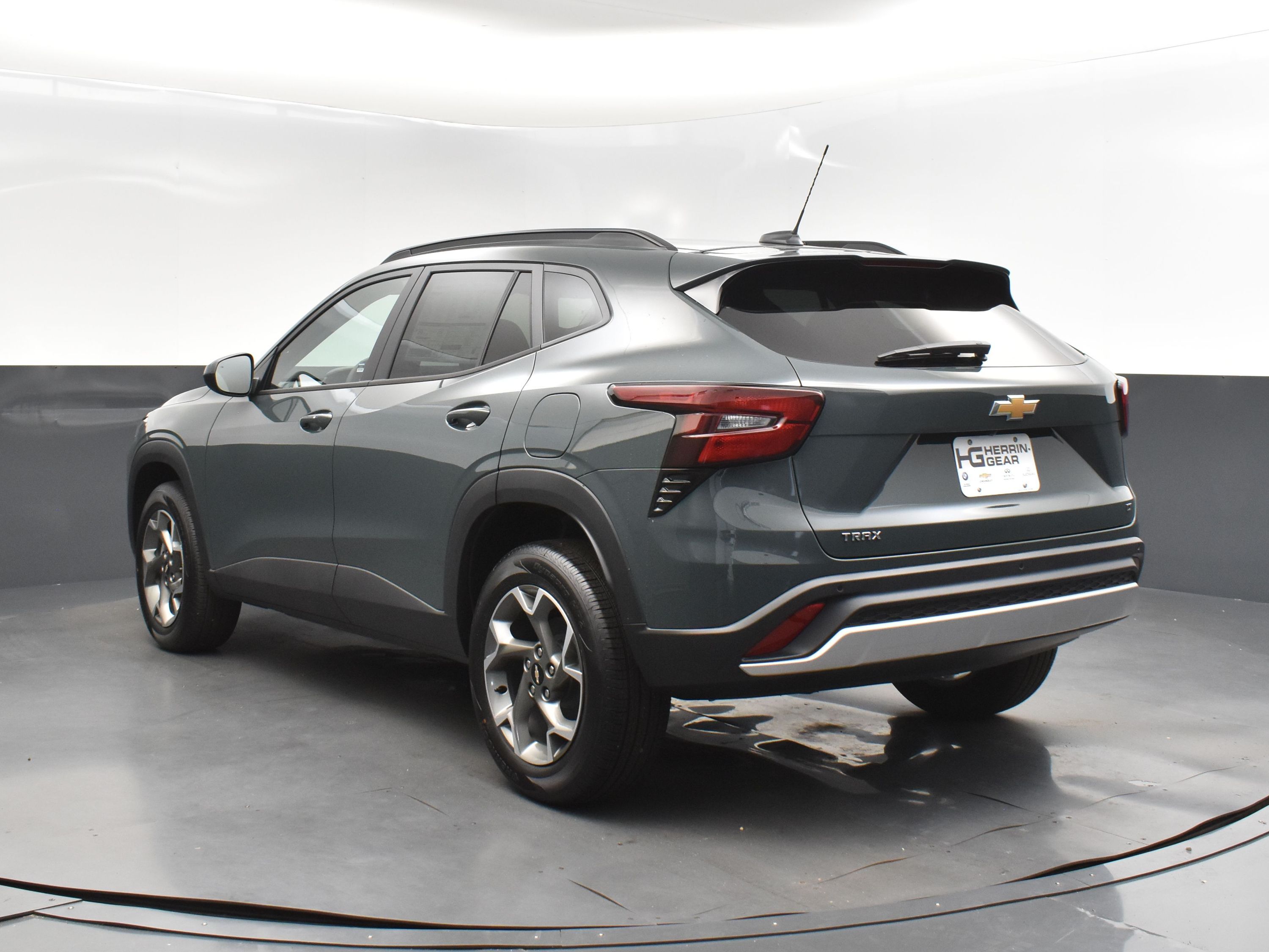 2025 Cypress Gray Chevrolet Trax LT FWD SUV