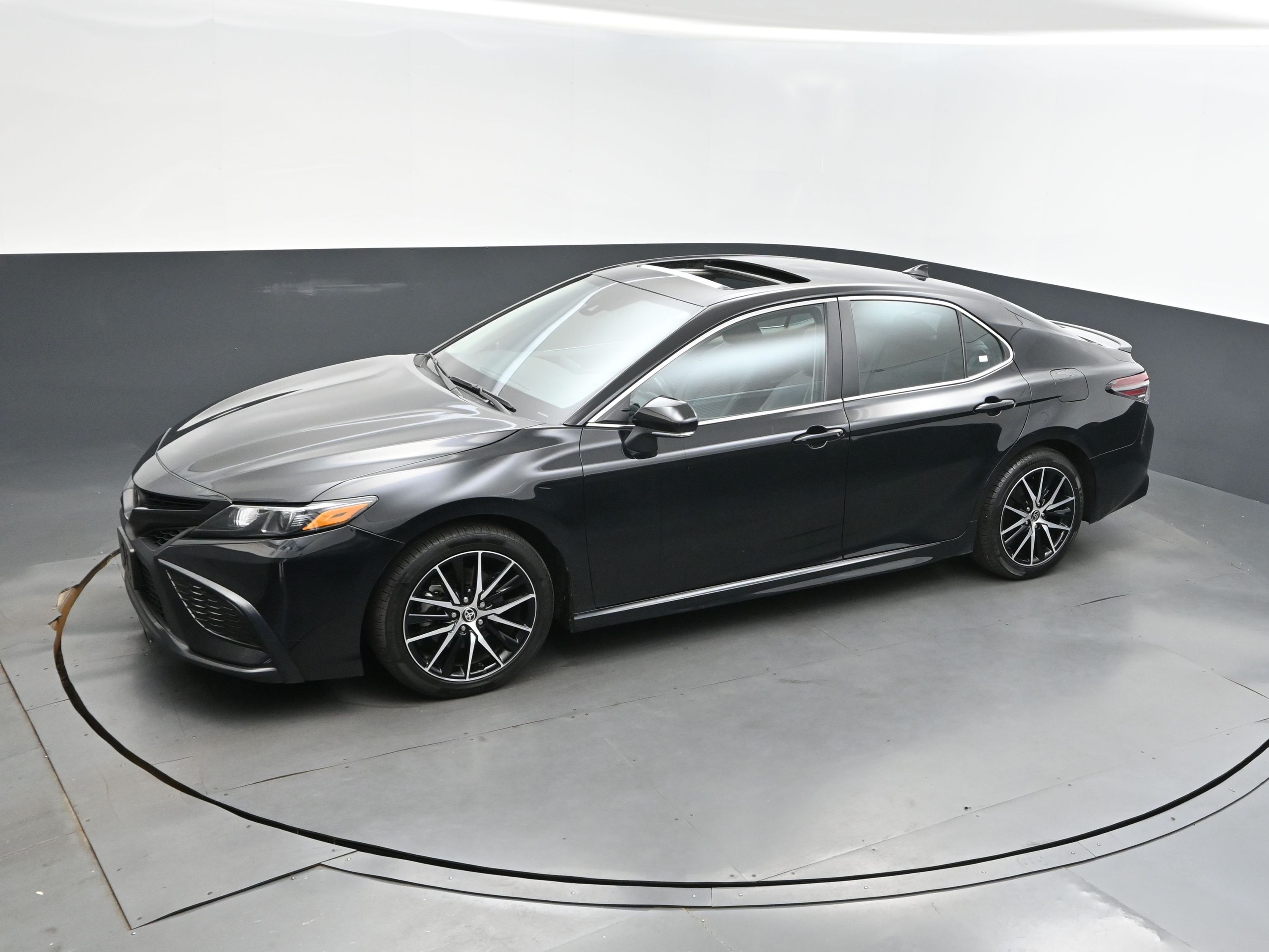2023 Midnight Black Metallic Toyota Camry SE FWD Sedan