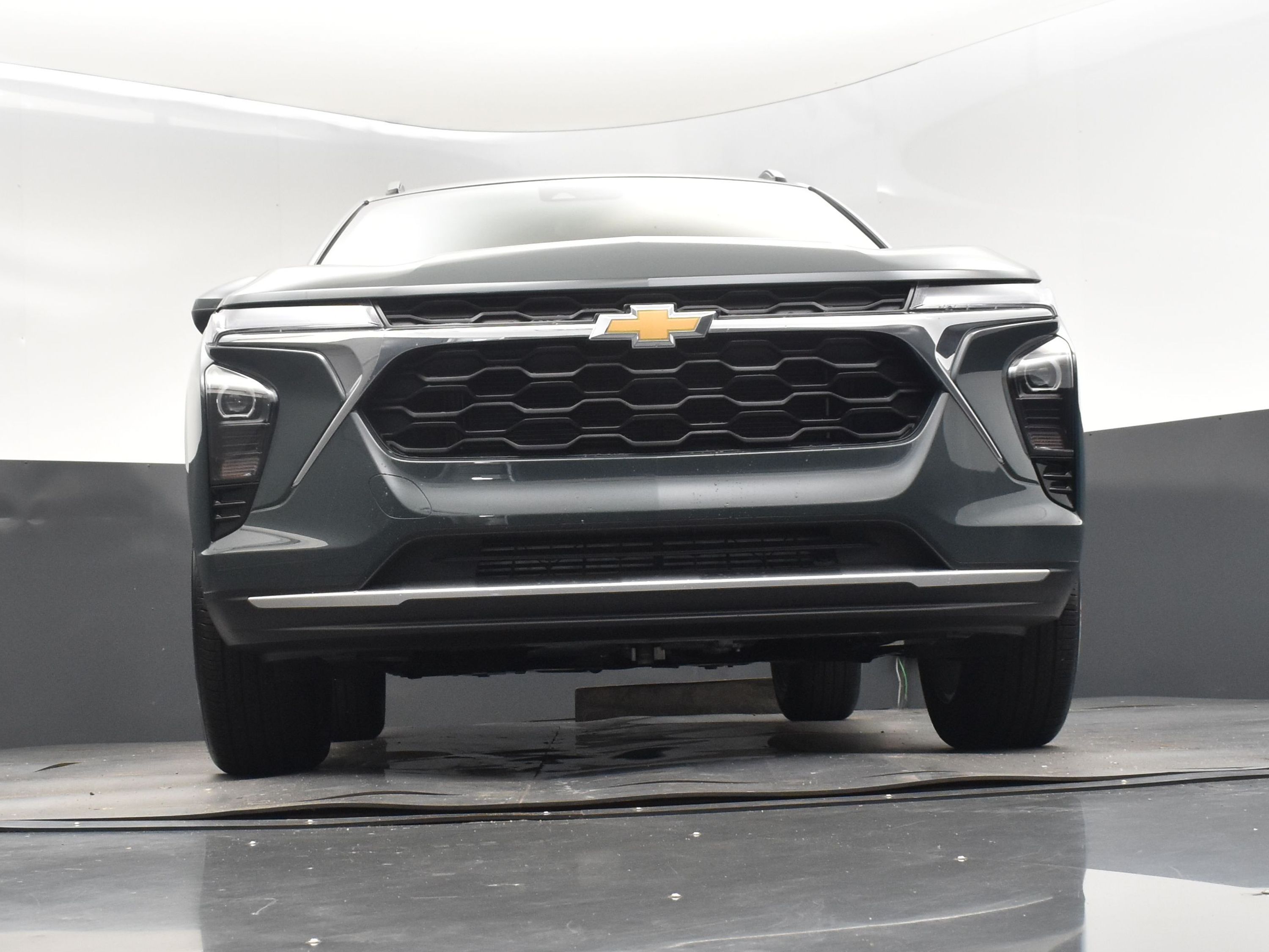 2025 Cypress Gray Chevrolet Trax LT FWD SUV