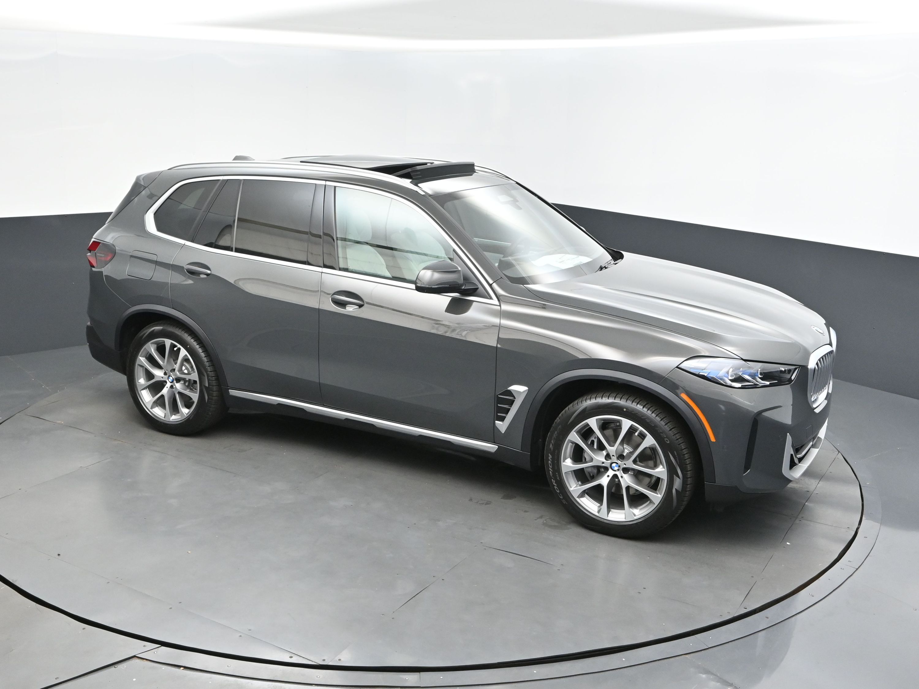 2026 Dravit Gray Metallic BMW X5 sDrive40i SUV