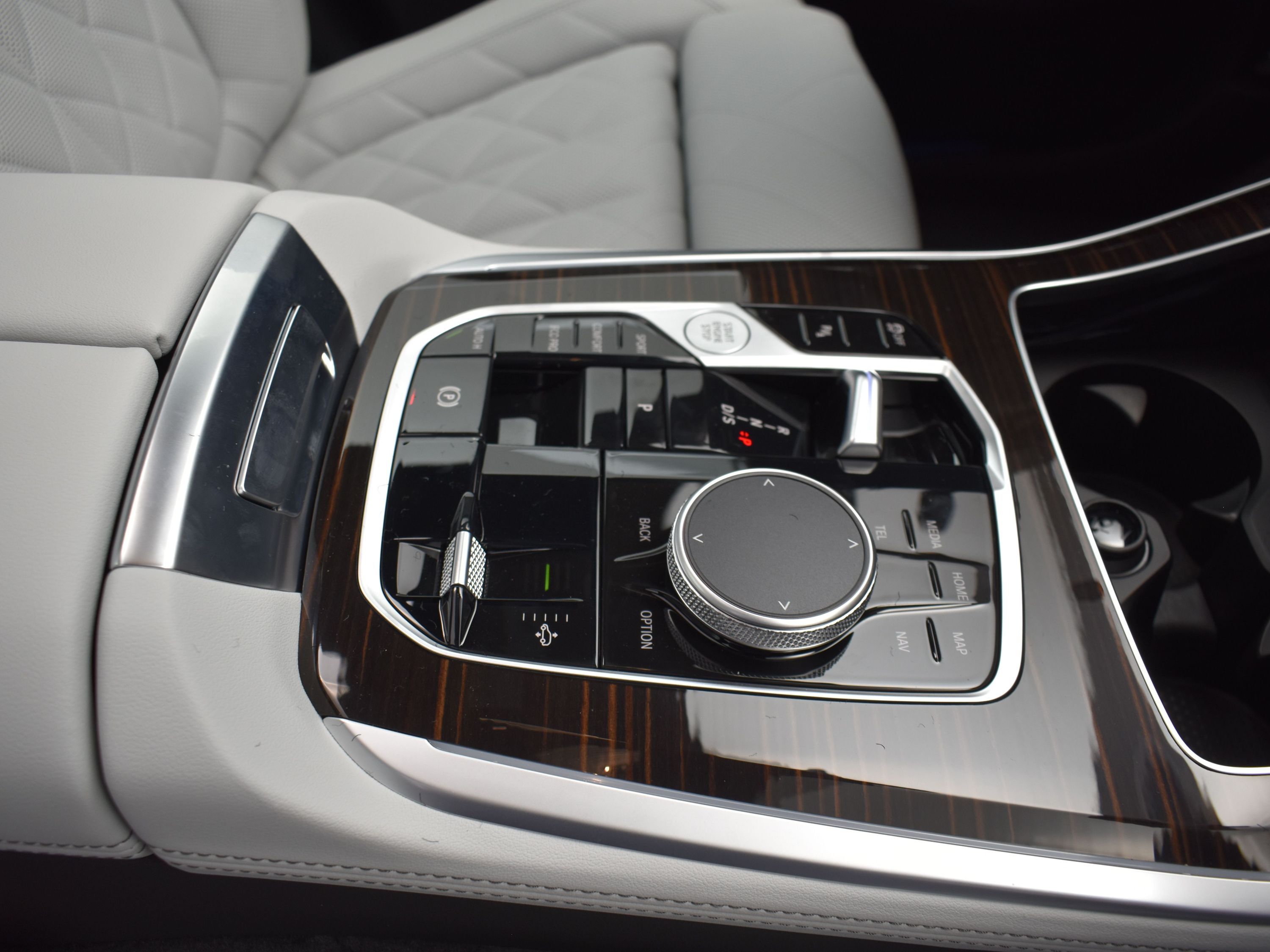 2026 Dravit Gray Metallic BMW X5 sDrive40i RWD SUV