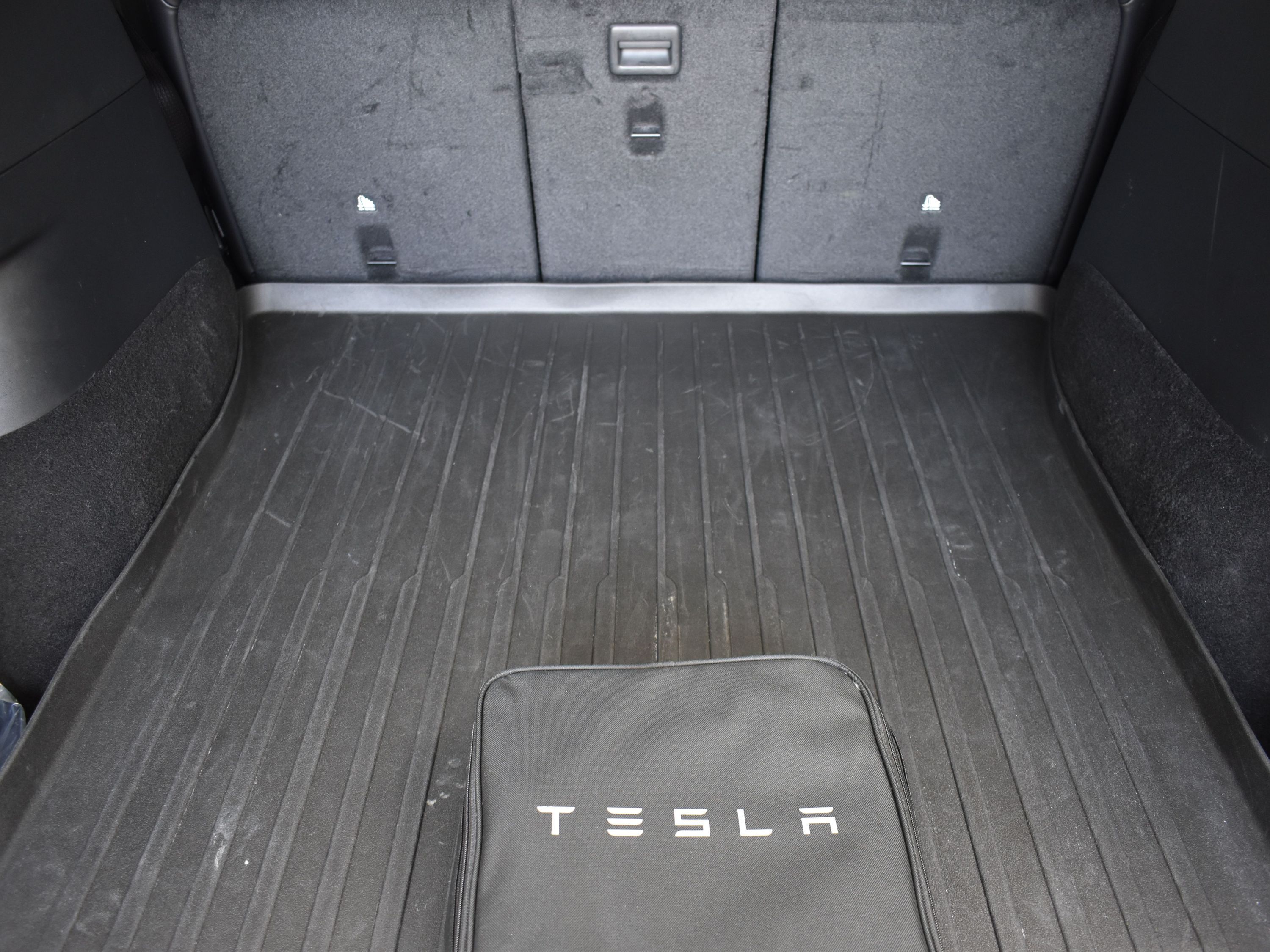 2022 Gray Tesla Model Y Performance AWD SUV