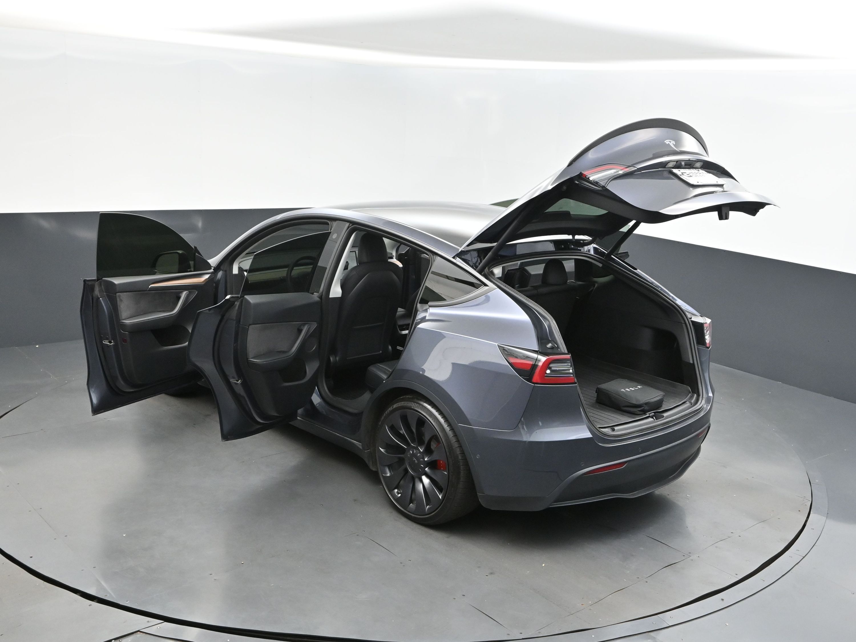 2022 Gray Tesla Model Y Performance AWD SUV